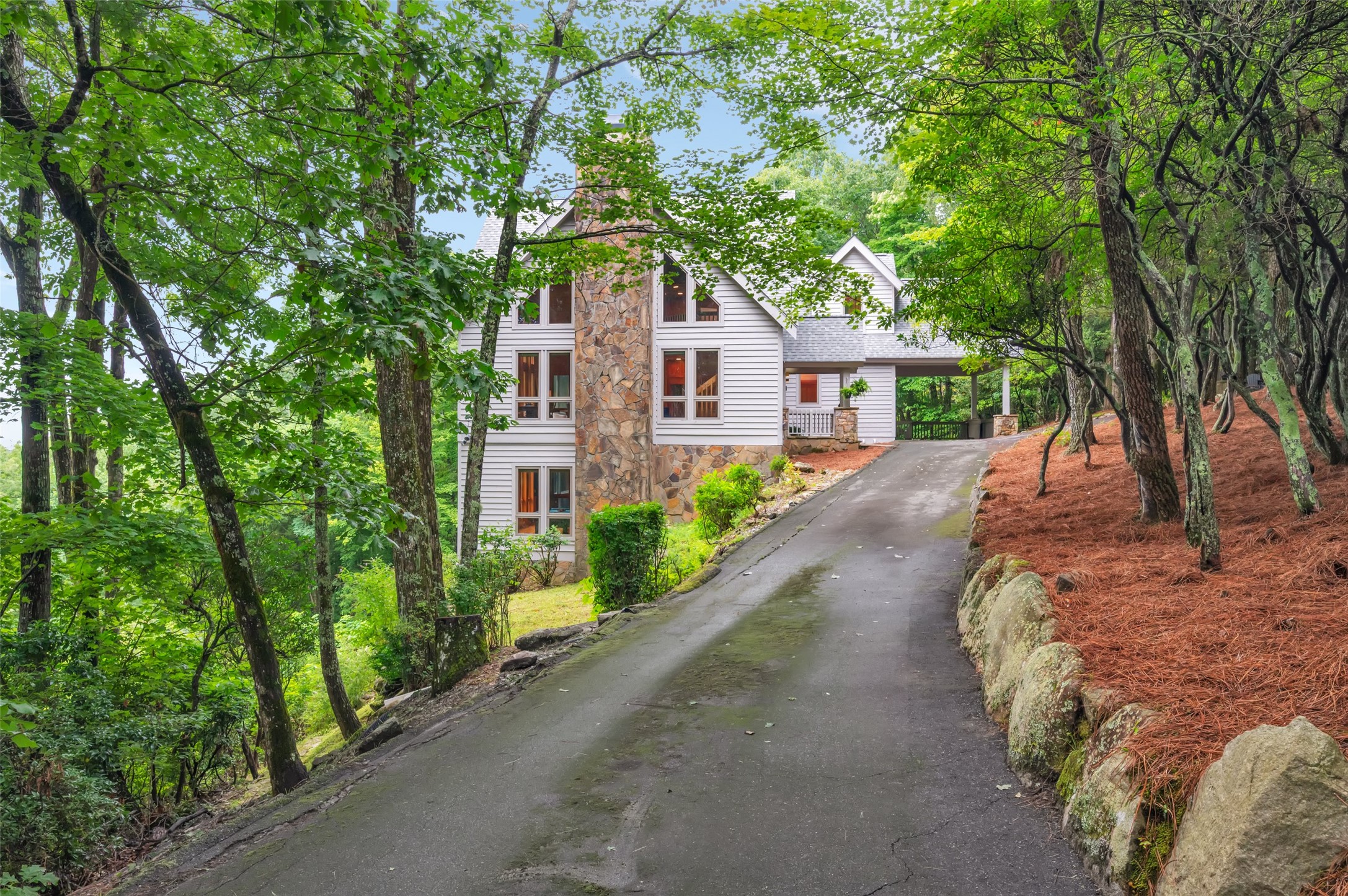 363 Lakeside Drive