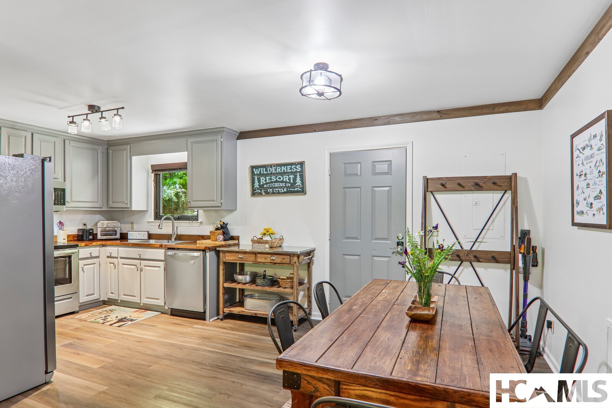 127 Short Road