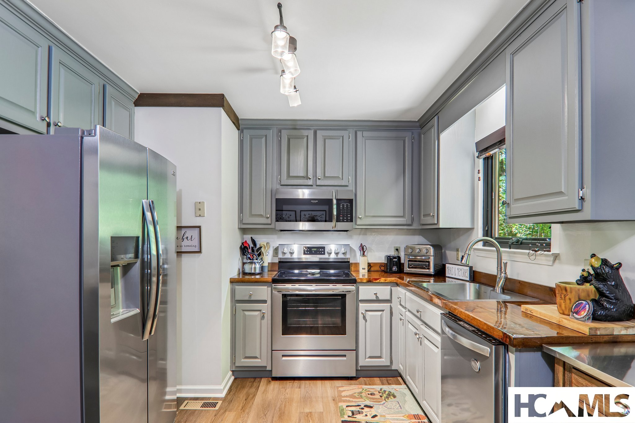 127 Short Road