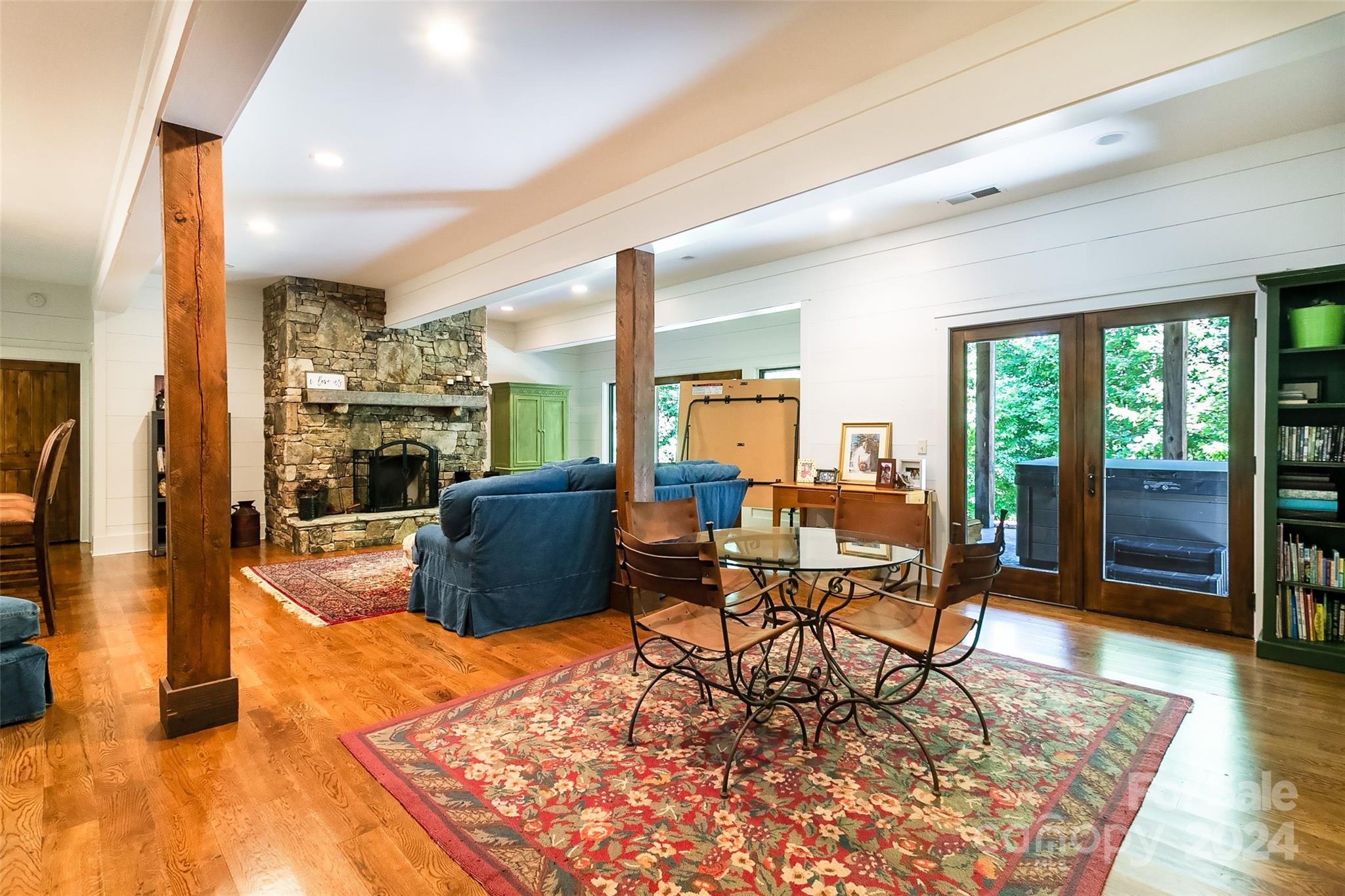407 Barclay Farm Road