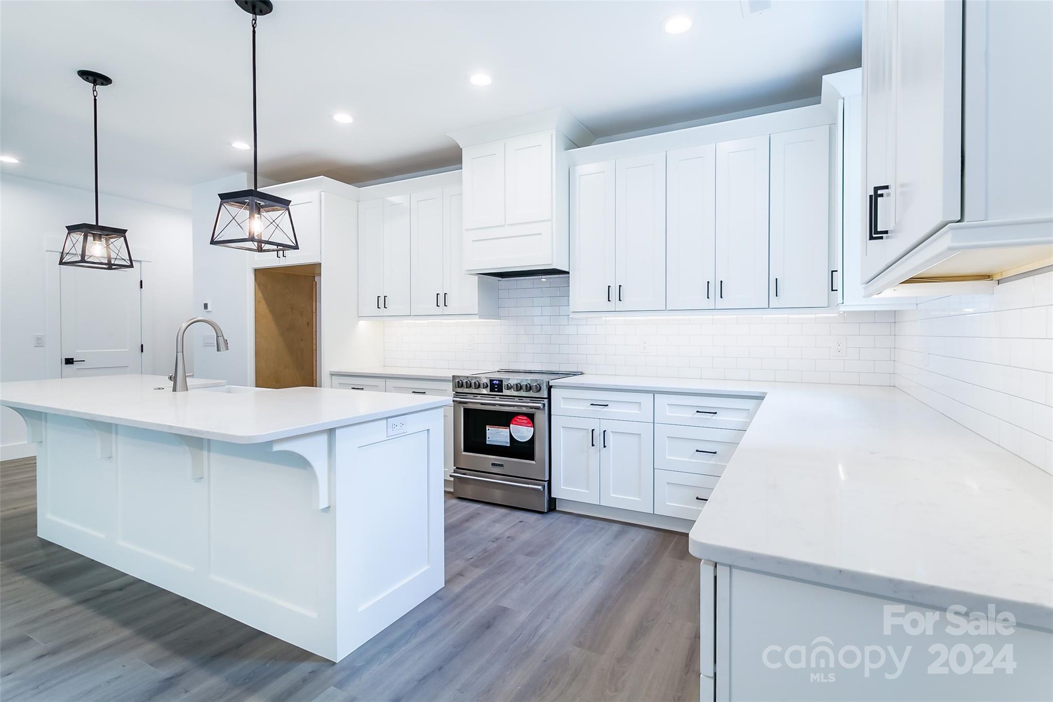 149 Plato Place