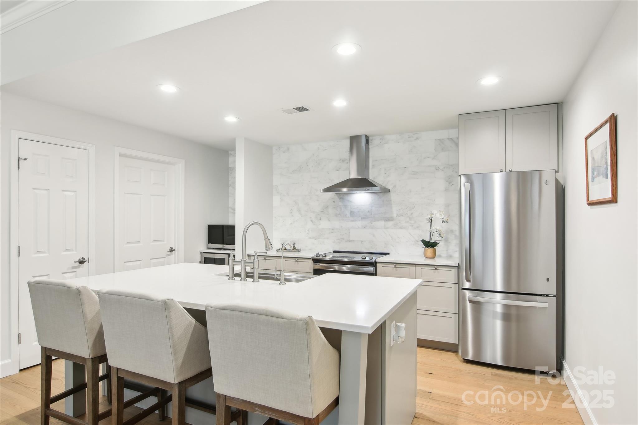 47 Ridgetop Circle Unit: 102