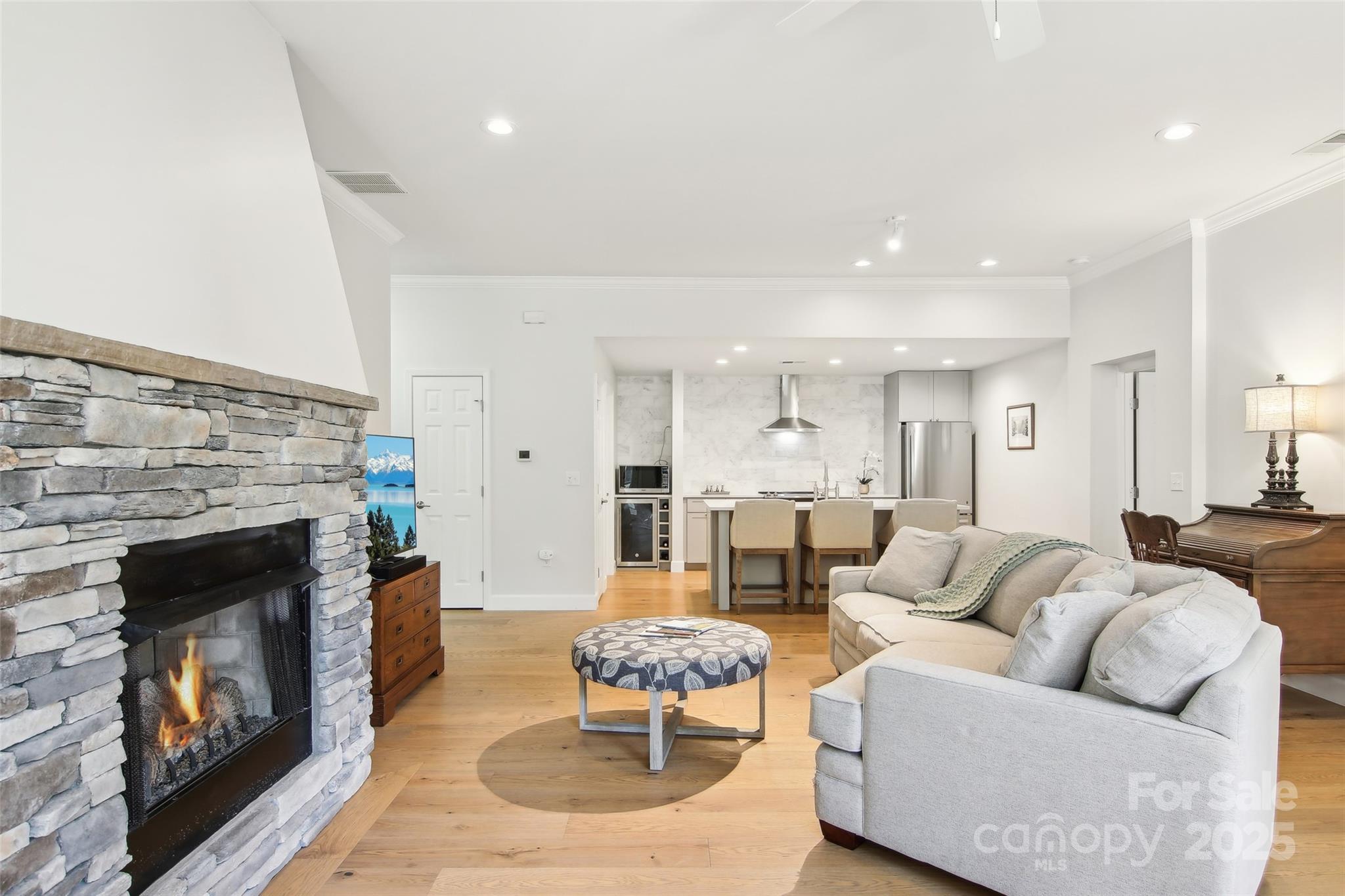47 Ridgetop Circle Unit: 102