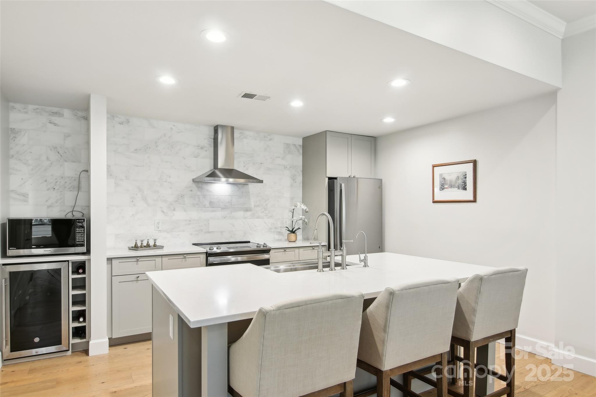 47 Ridgetop Circle Unit: 102