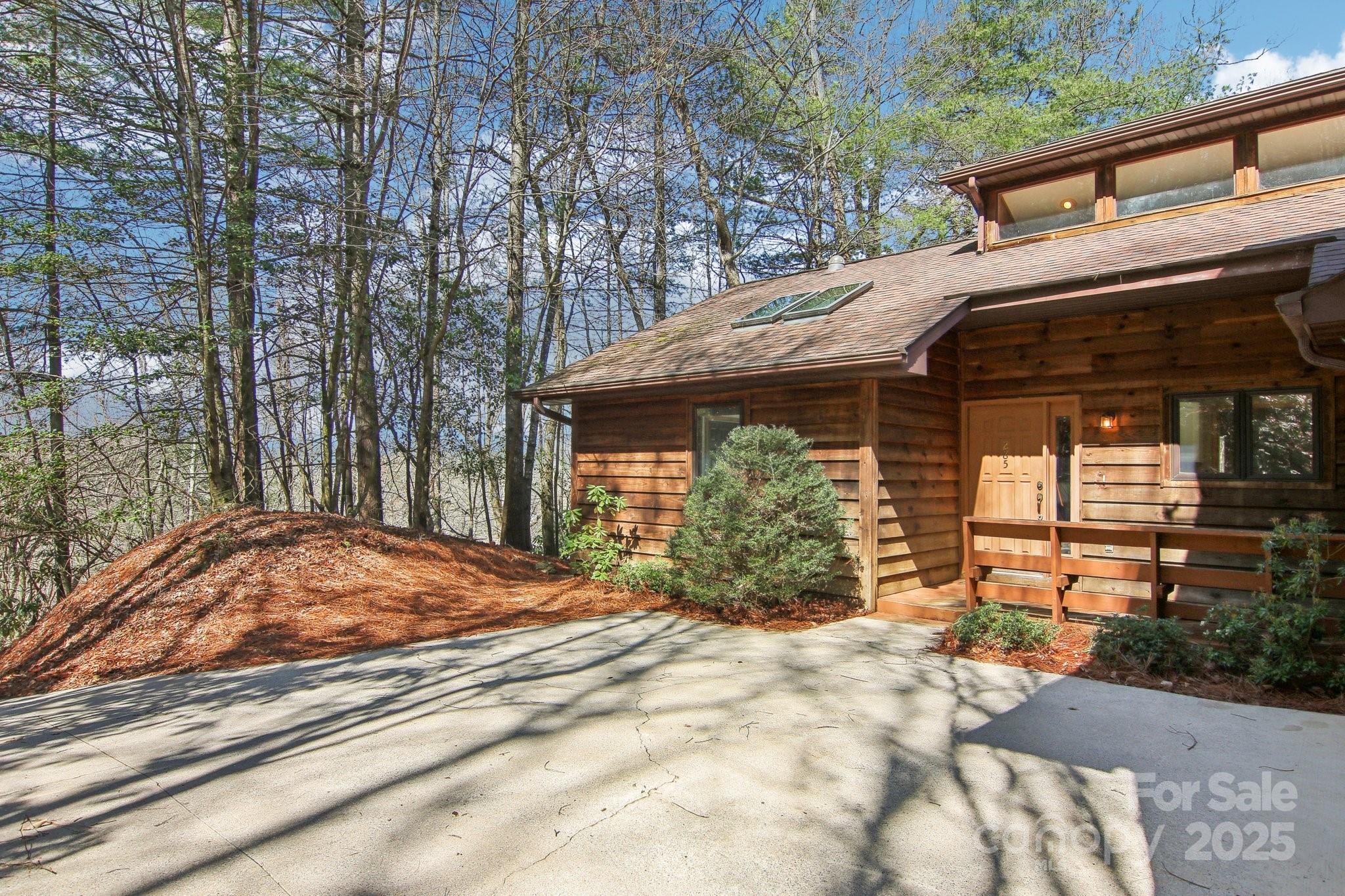 285 Three Mile Knob Road