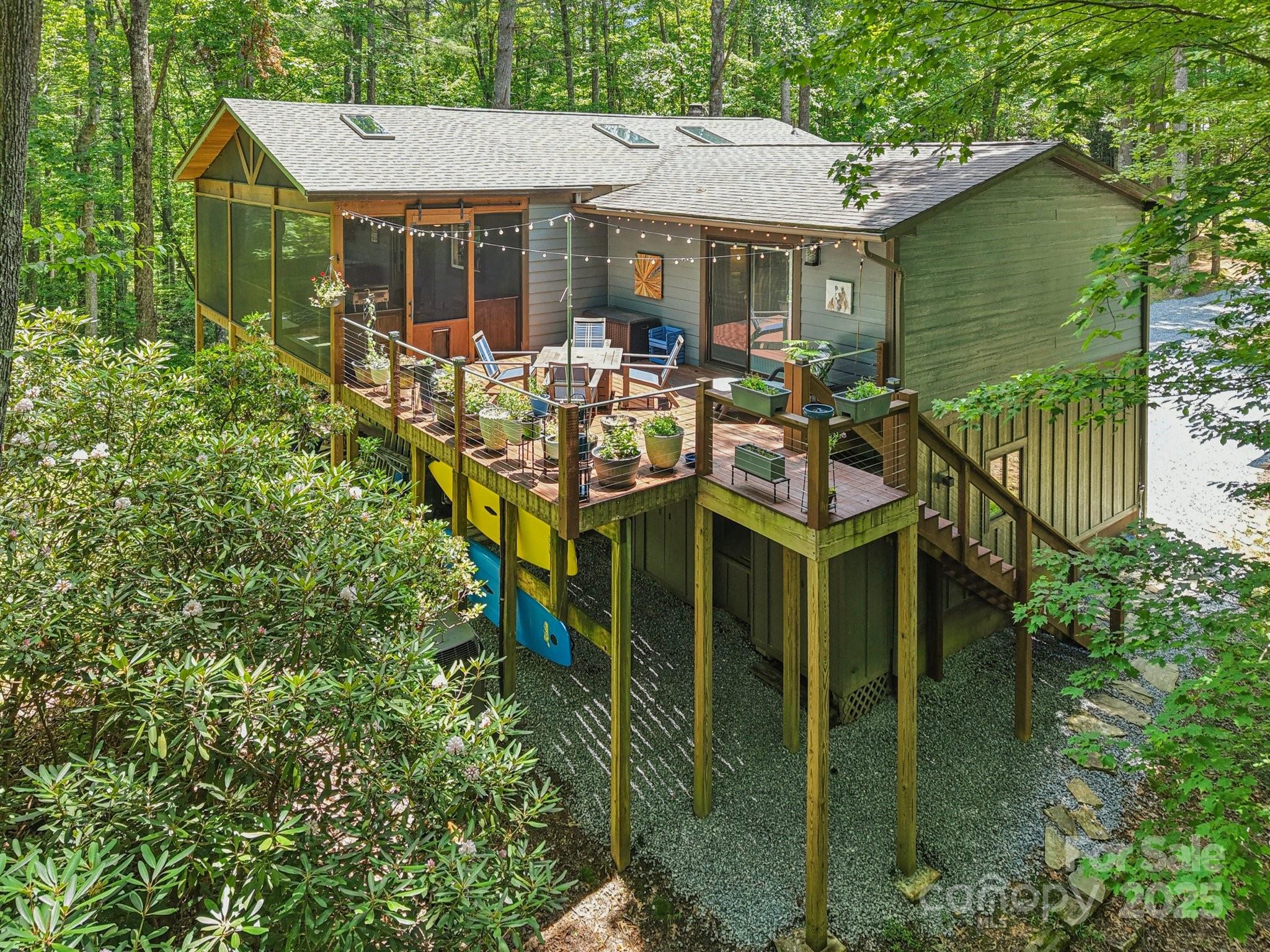 1184 Salola Lane