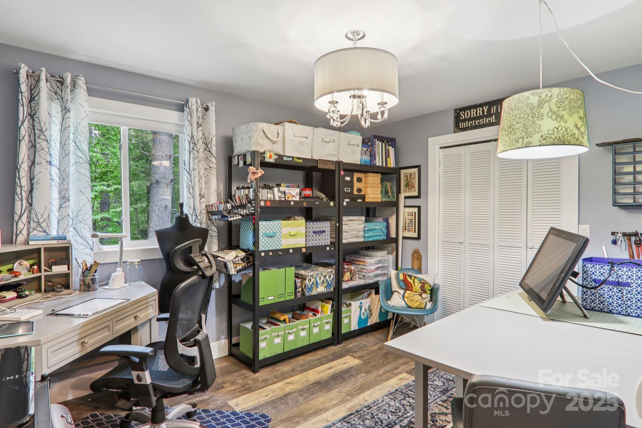 1184 Salola Lane