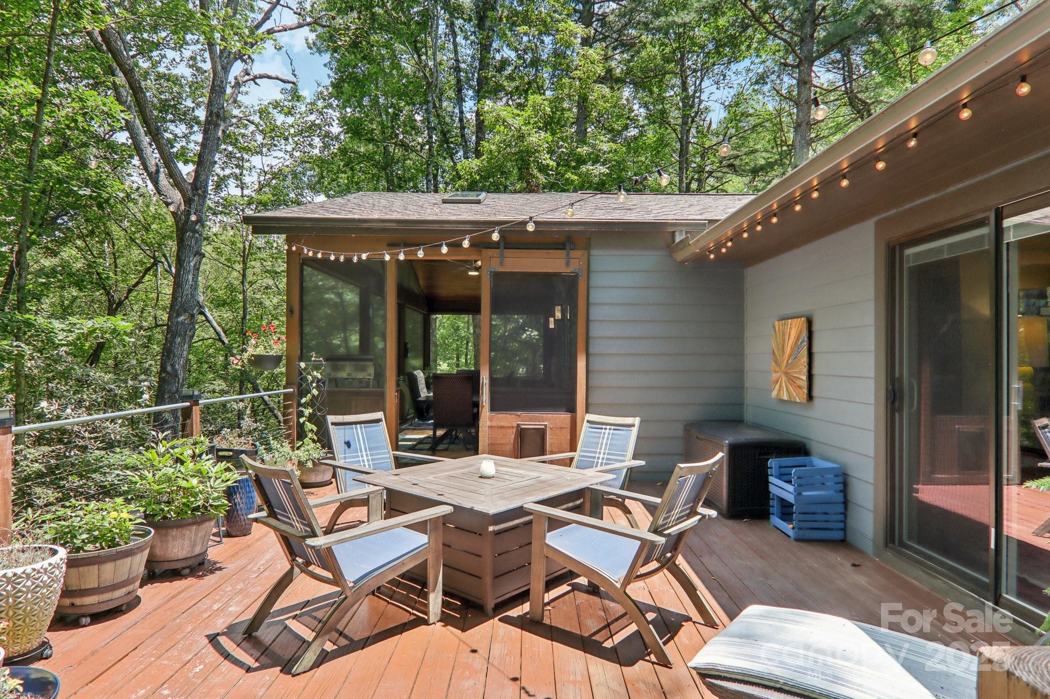 1184 Salola Lane