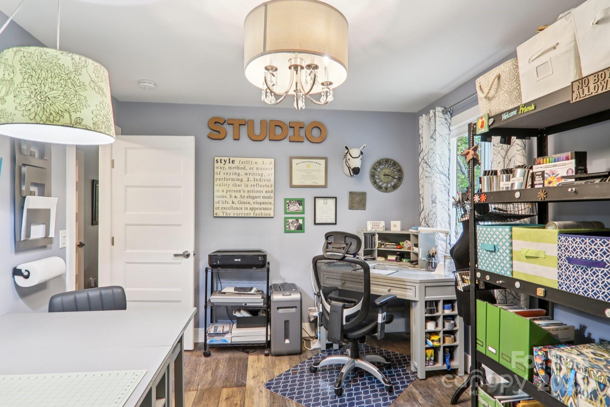 1184 Salola Lane