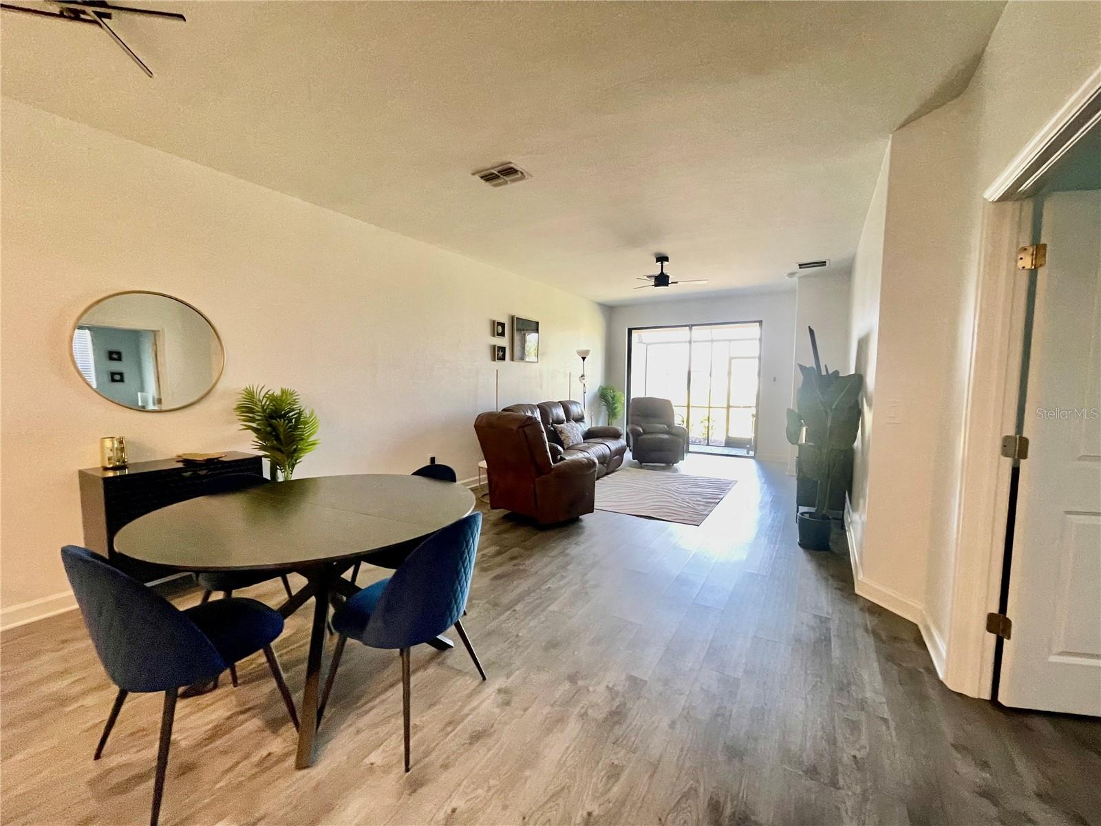 5523 SAPPHIRE STONE CV