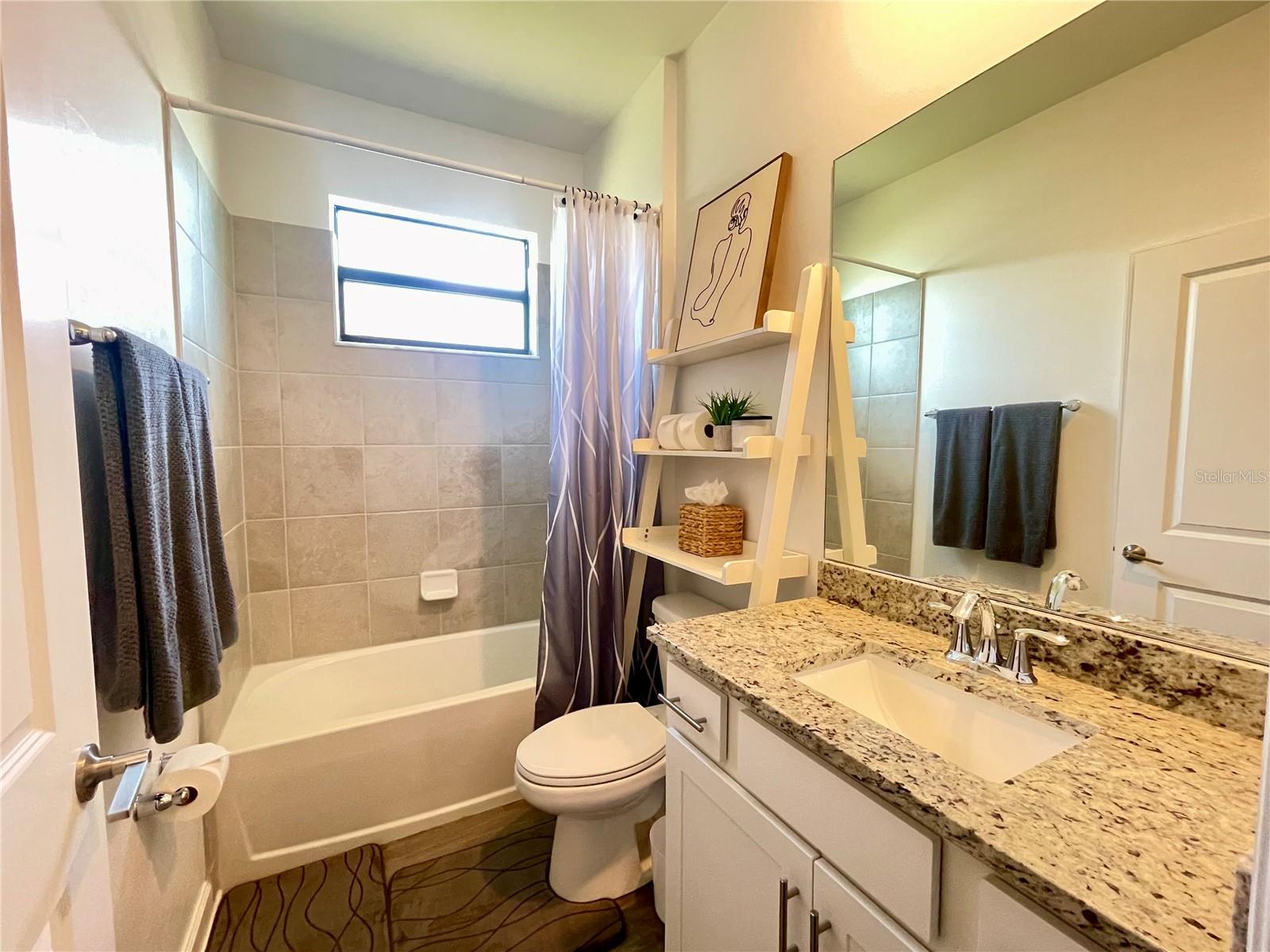 5523 SAPPHIRE STONE CV