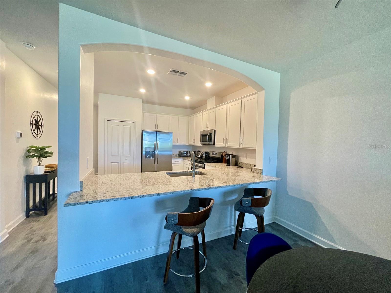 5523 SAPPHIRE STONE CV