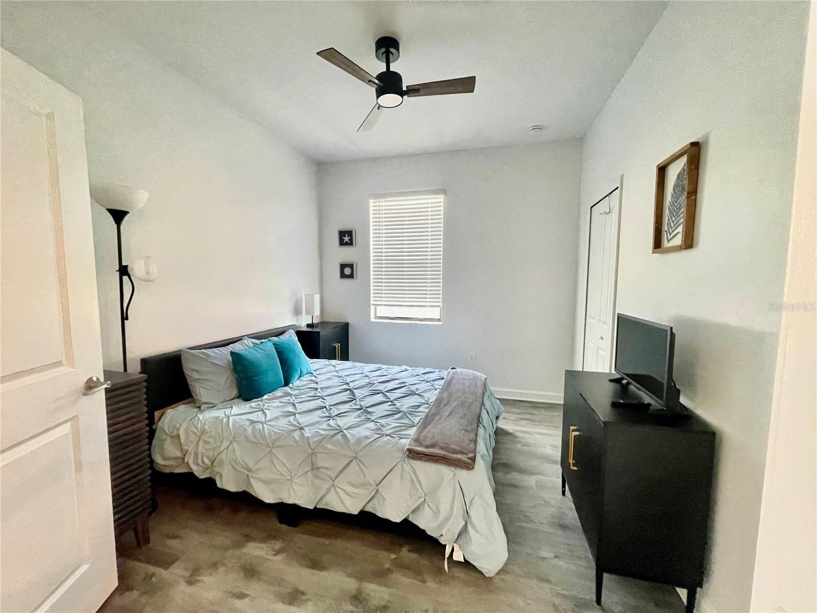 5523 SAPPHIRE STONE CV