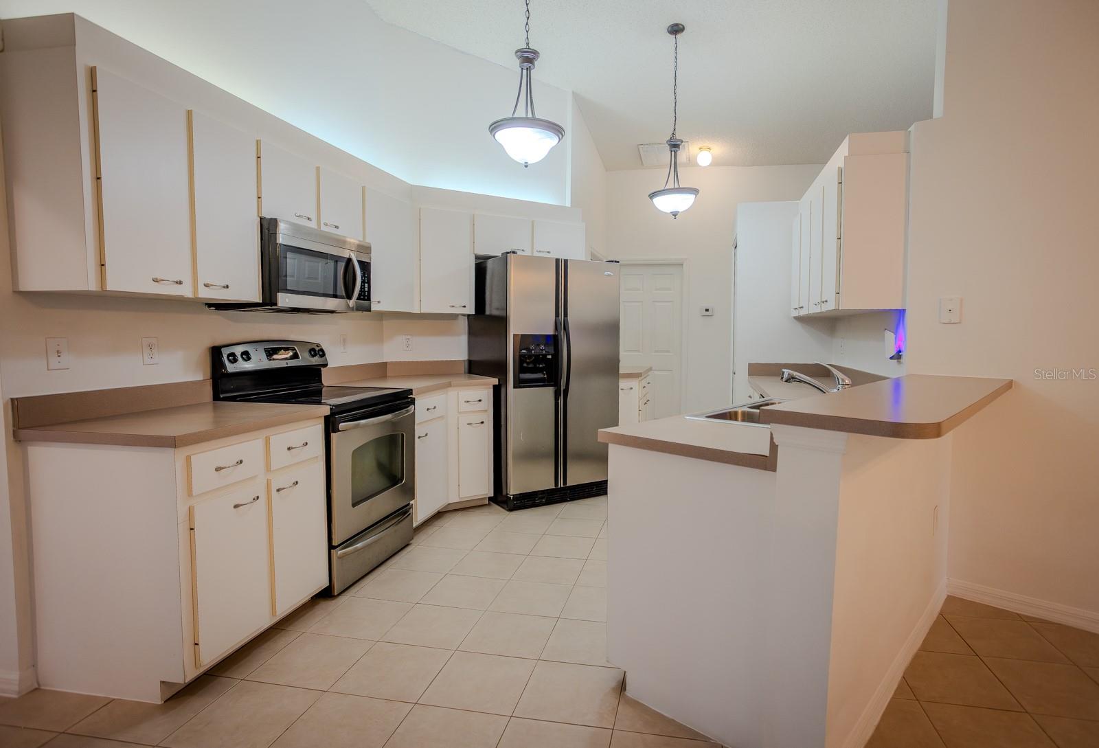 2866 56TH AVENUE CIR E