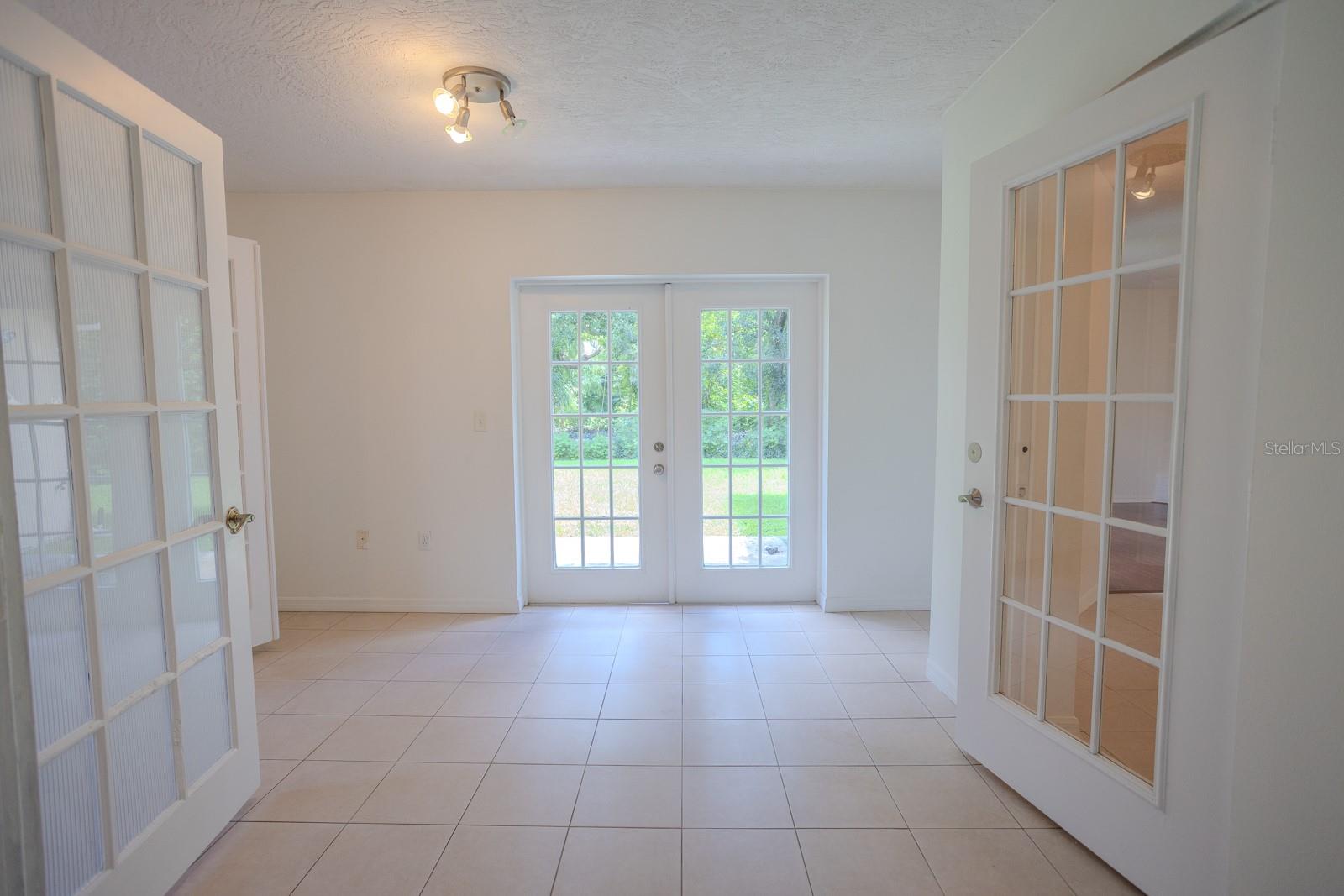 2866 56TH AVENUE CIR E