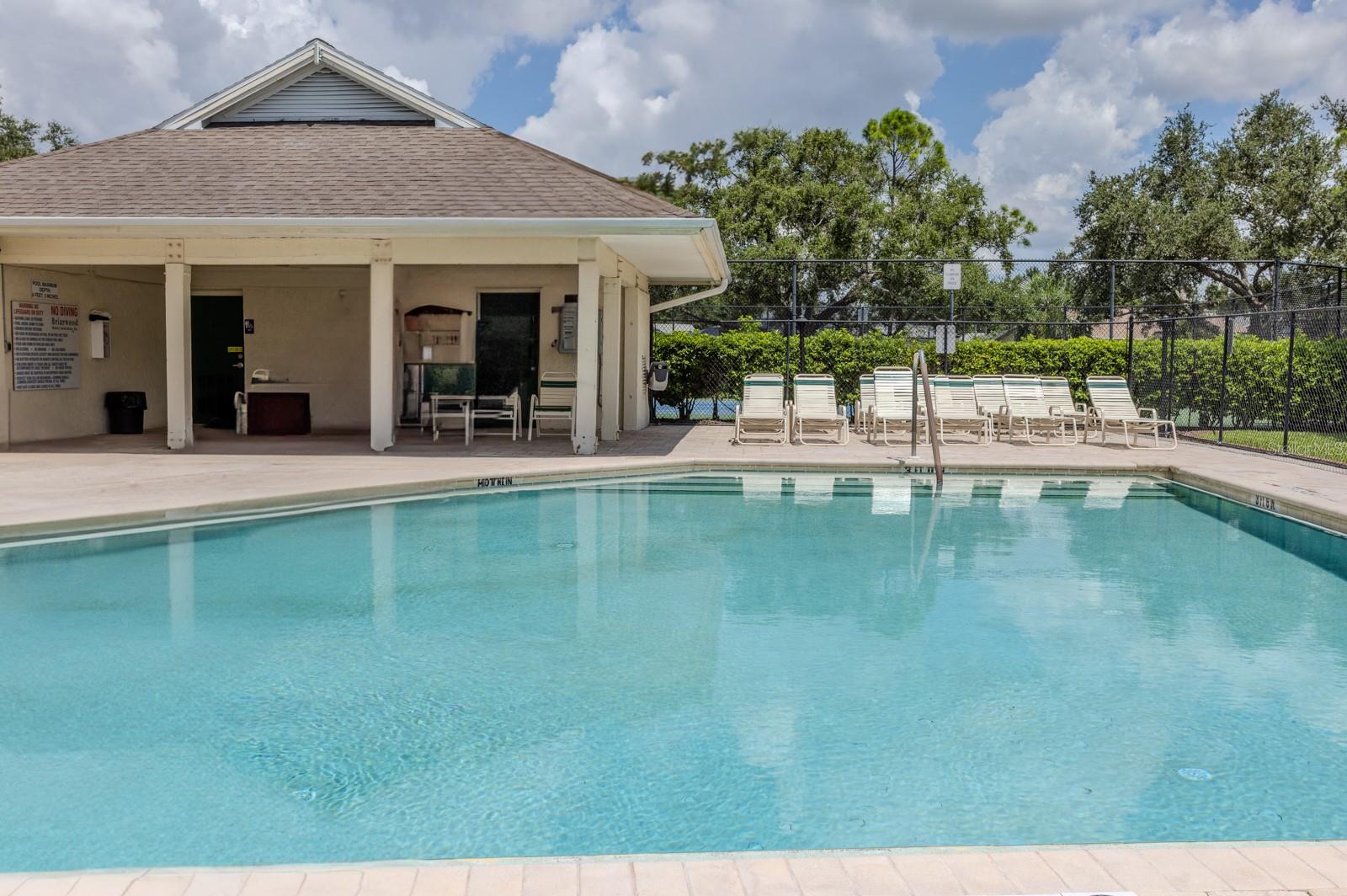 2866 56TH AVENUE CIR E