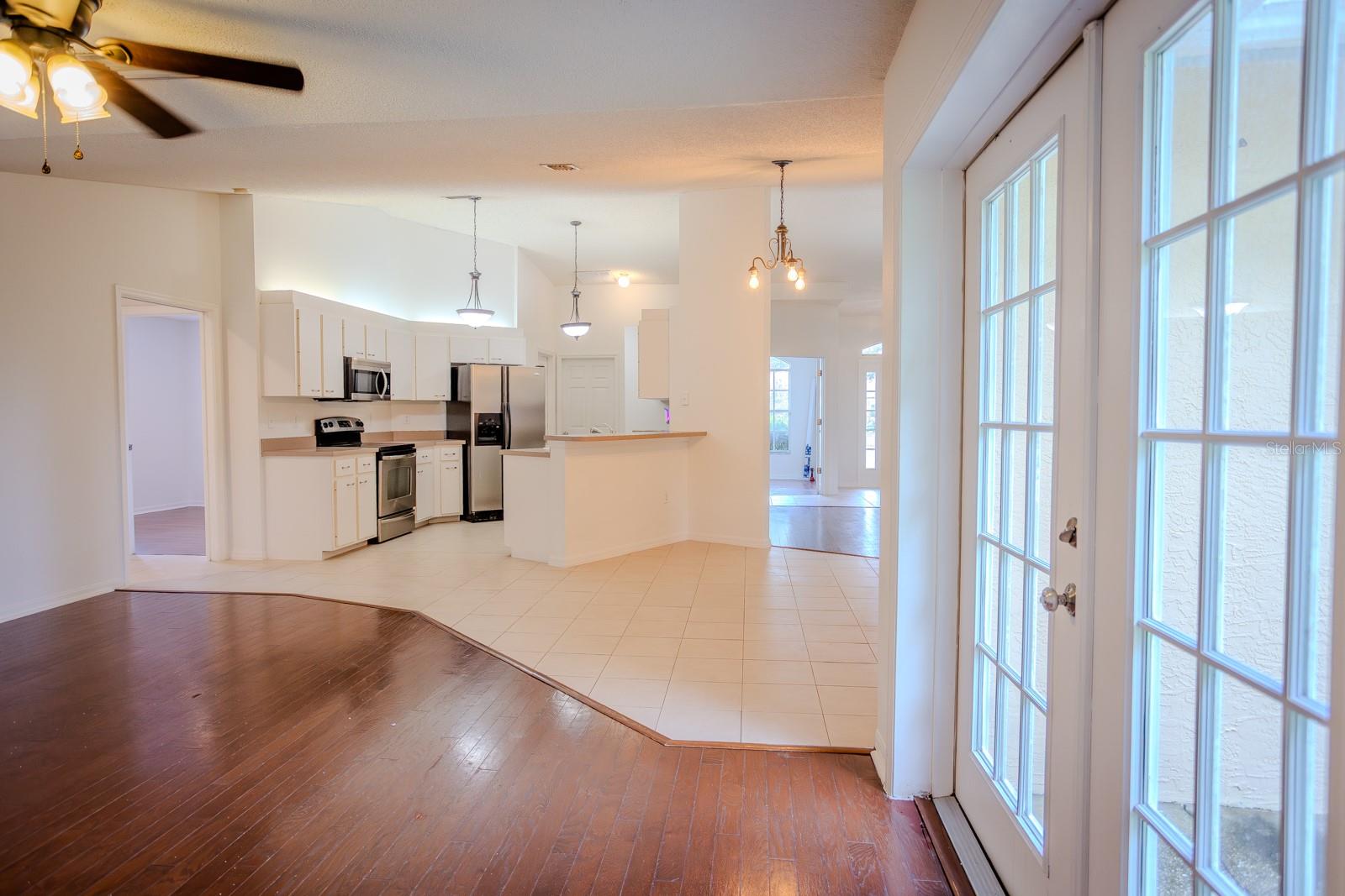 2866 56TH AVENUE CIR E