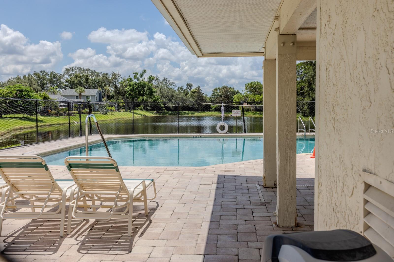 2866 56TH AVENUE CIR E