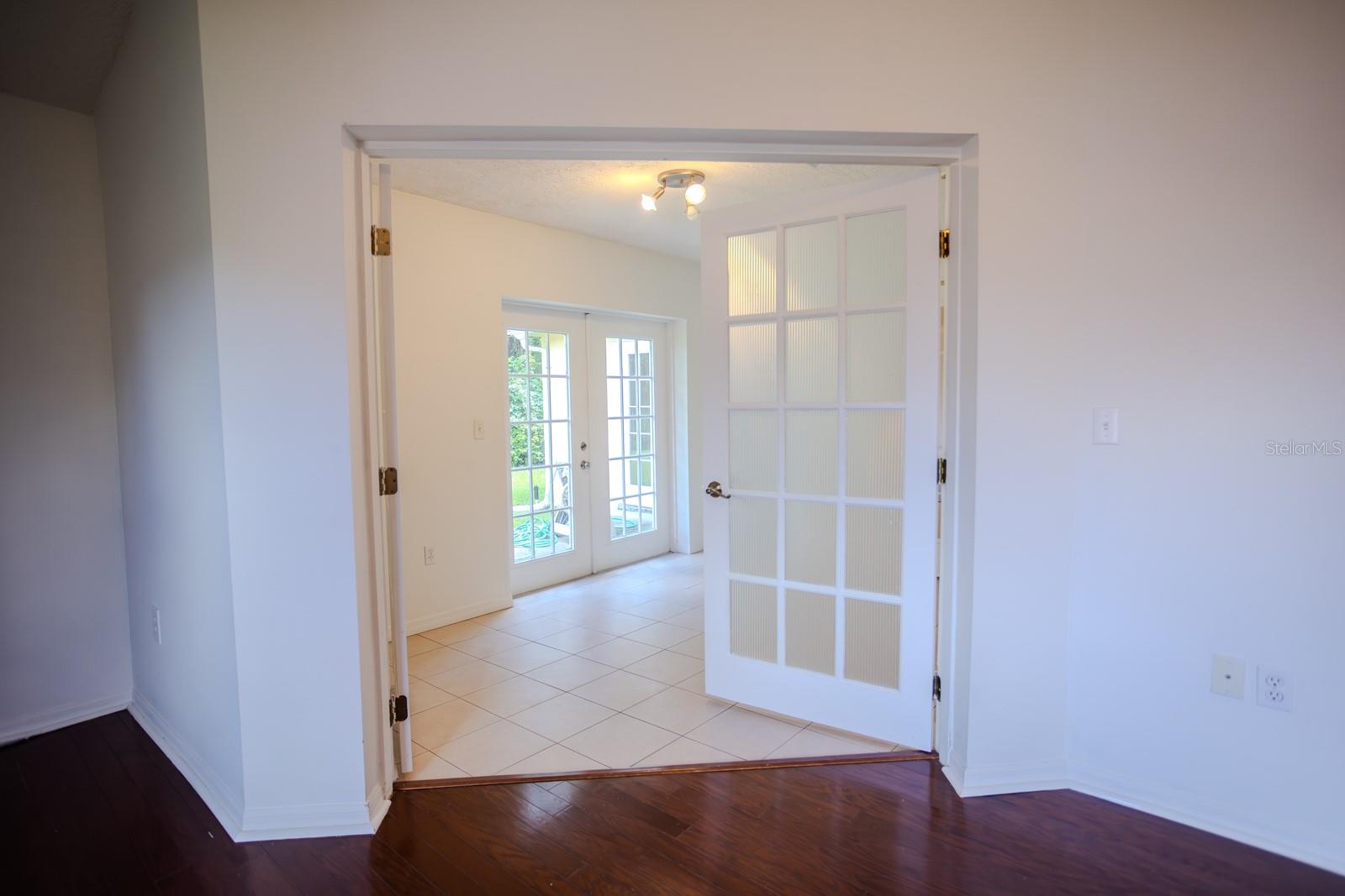 2866 56TH AVENUE CIR E