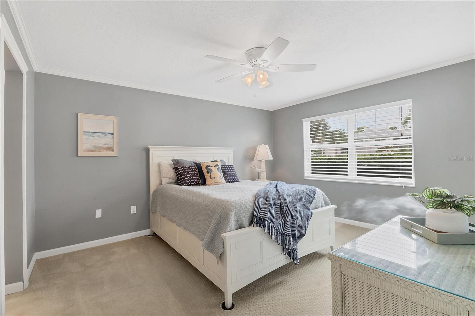 5627 SHEFFIELD GREENE CIR #37