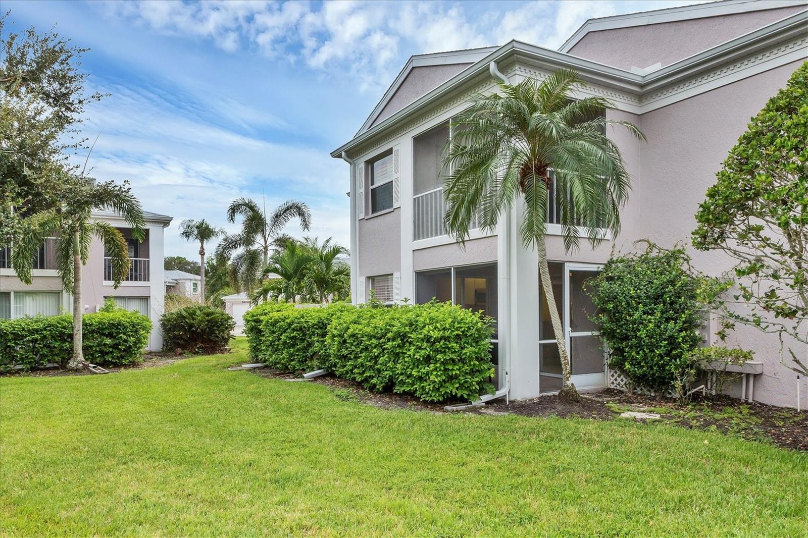 5627 SHEFFIELD GREENE CIR #37