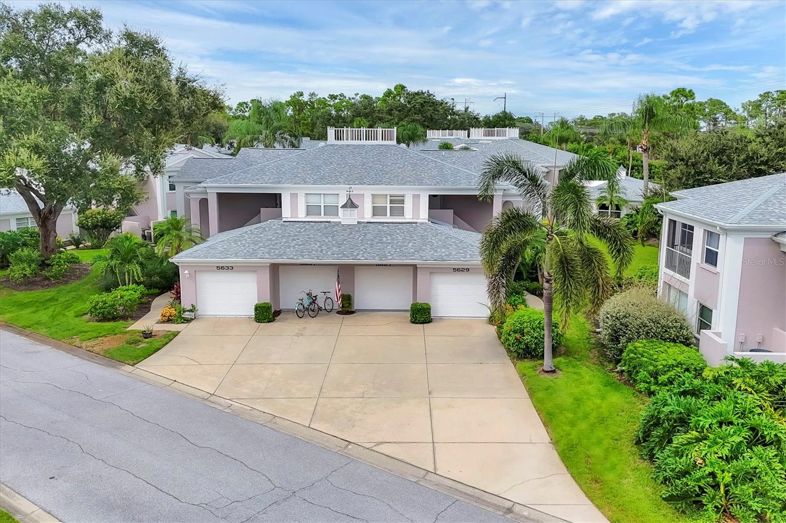 5627 SHEFFIELD GREENE CIR #37