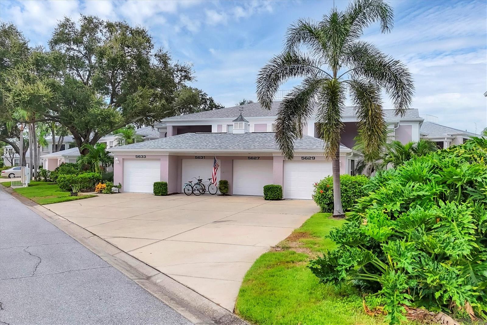 5627 SHEFFIELD GREENE CIR #37