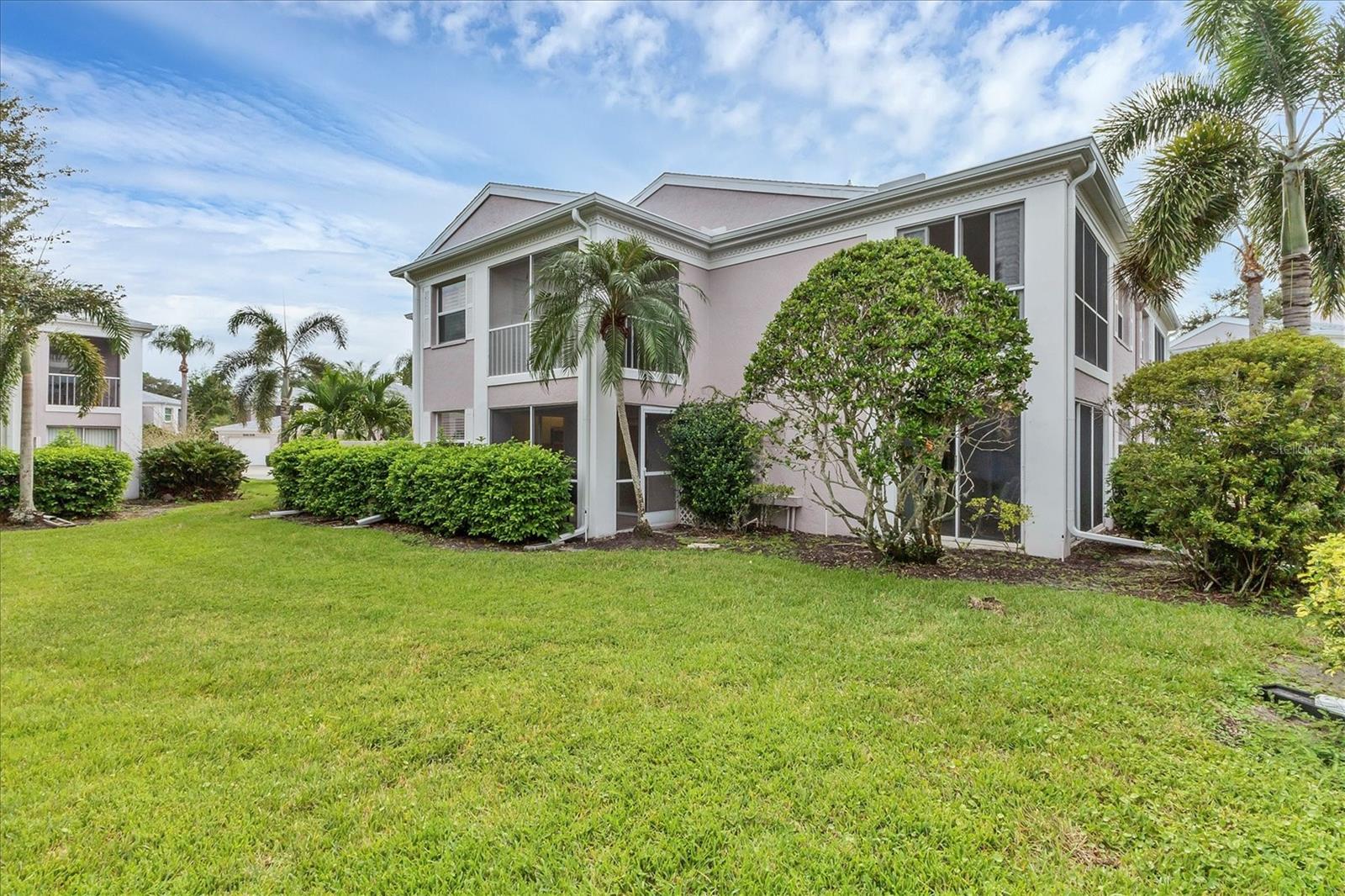 5627 SHEFFIELD GREENE CIR #37