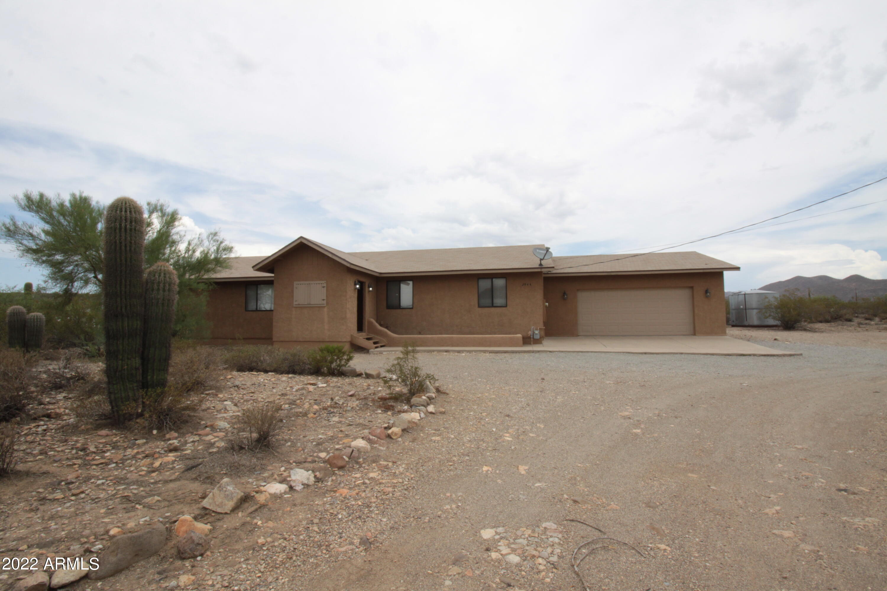2944 W NEW RIVER Road
