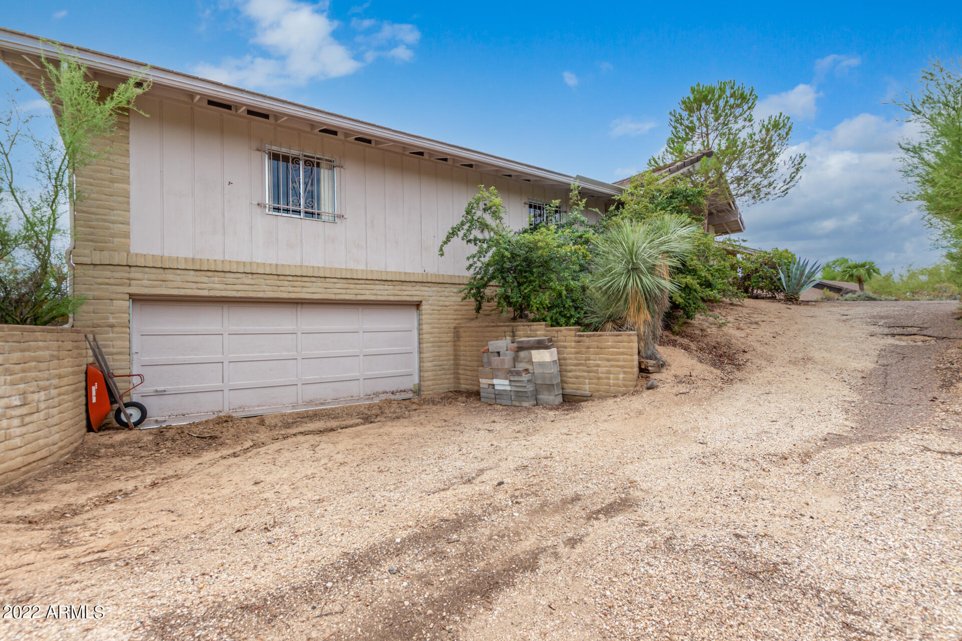 8967 E LAZYWOOD Place