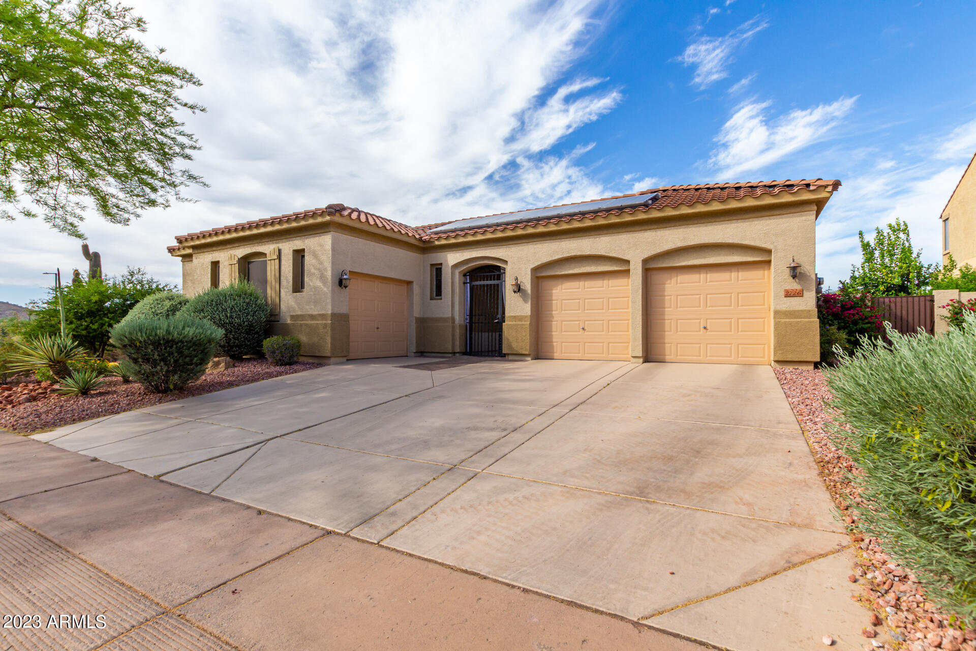 2726 W VIA AQUILA Drive