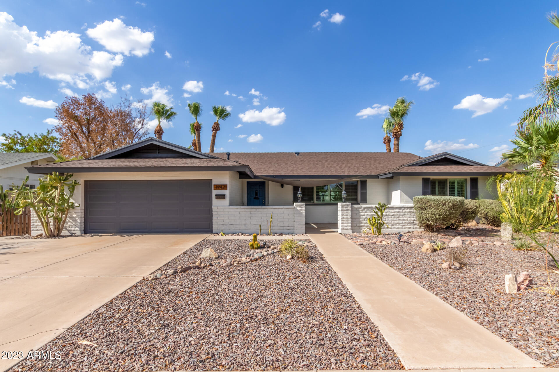 1942 E PEBBLE BEACH Drive