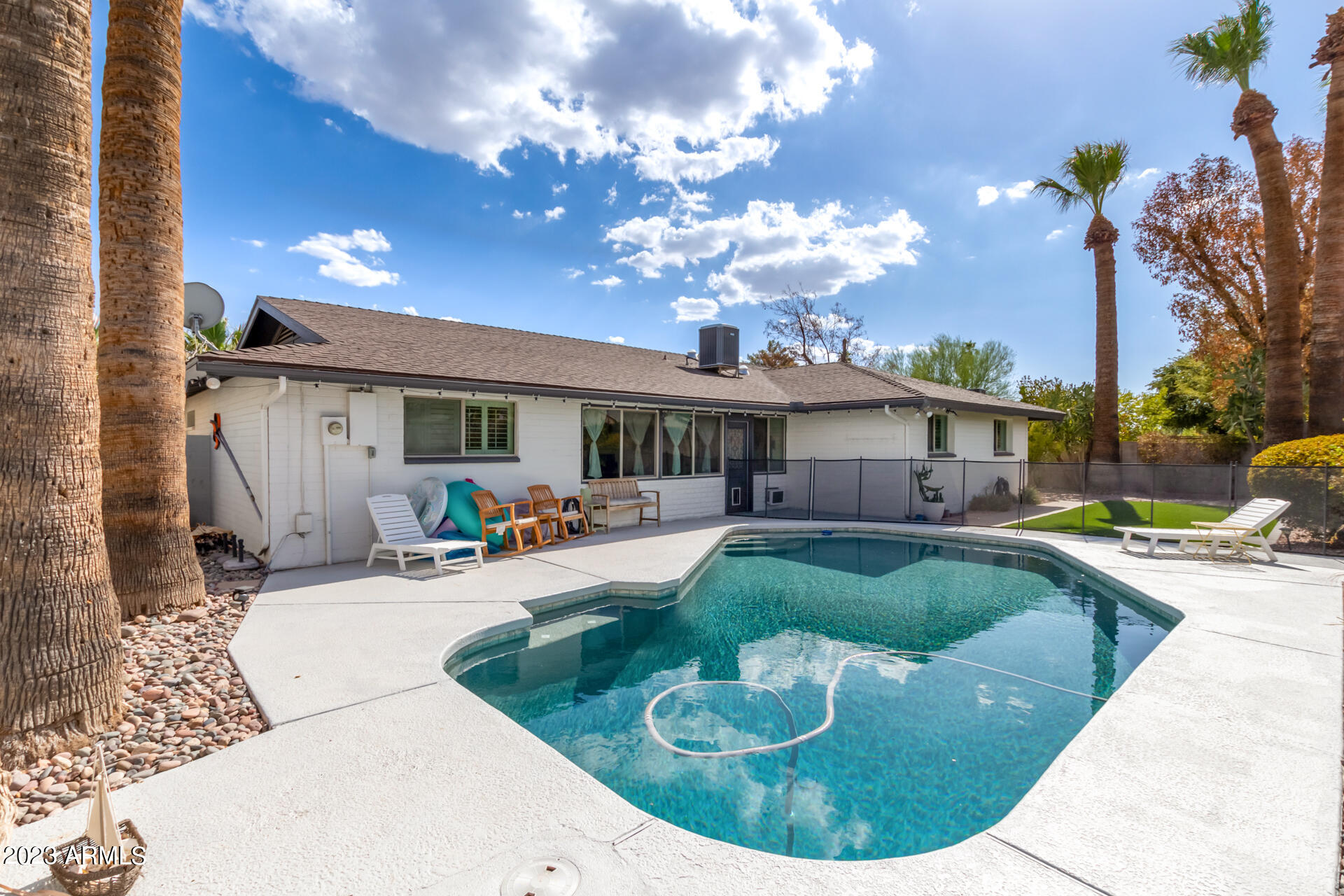 1942 E PEBBLE BEACH Drive
