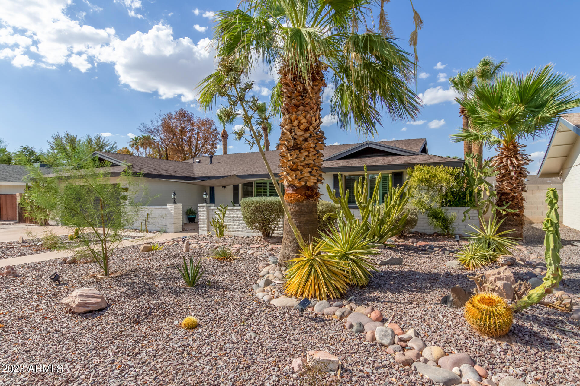 1942 E PEBBLE BEACH Drive
