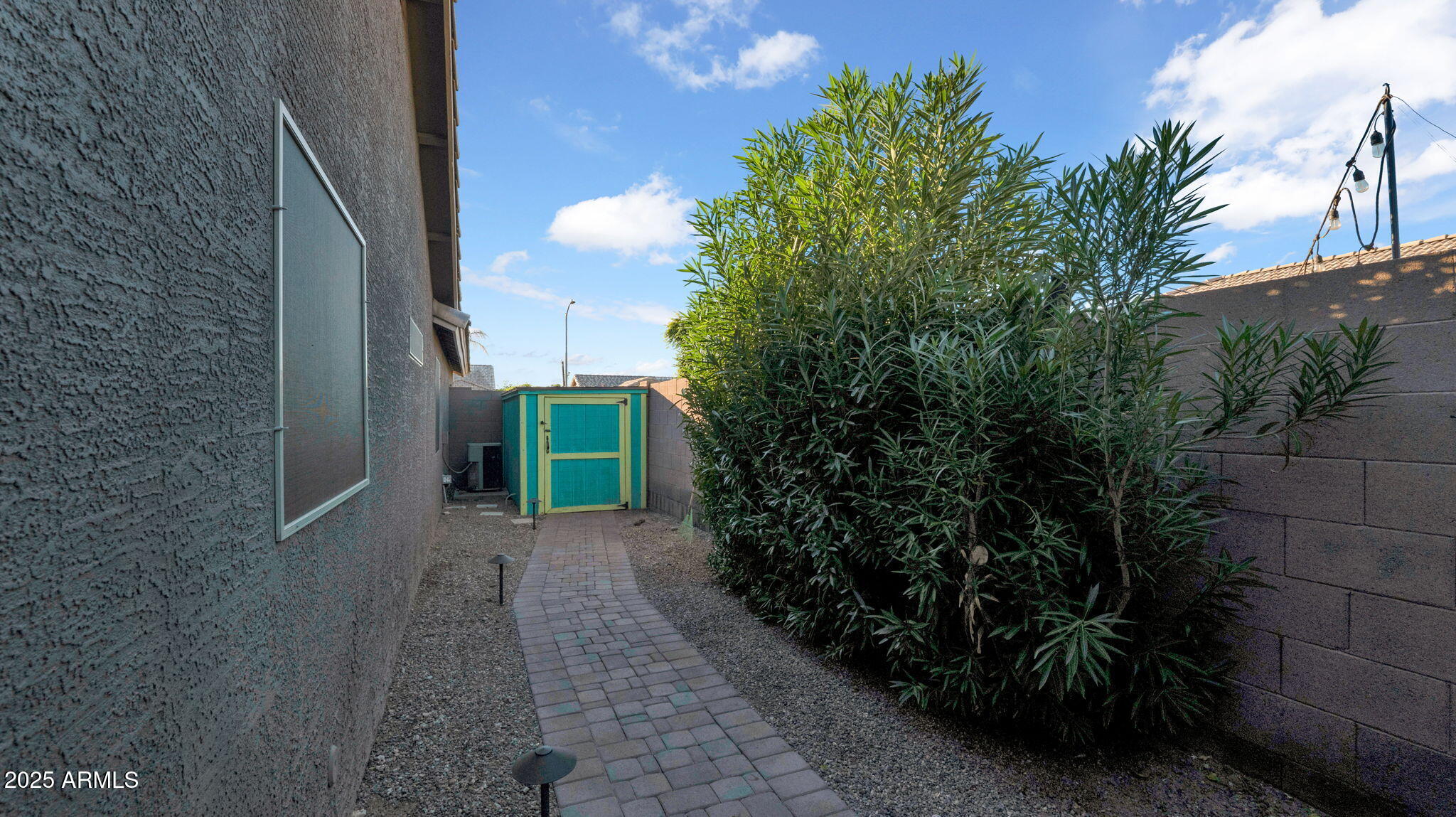 7733 N 54TH Lane