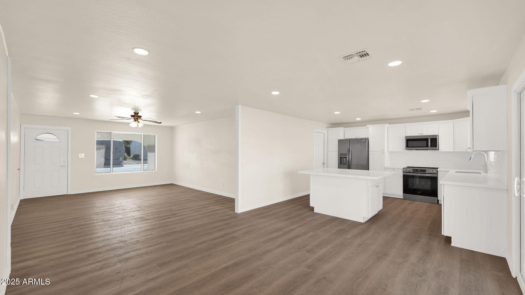 3430 E POINSETTIA Drive