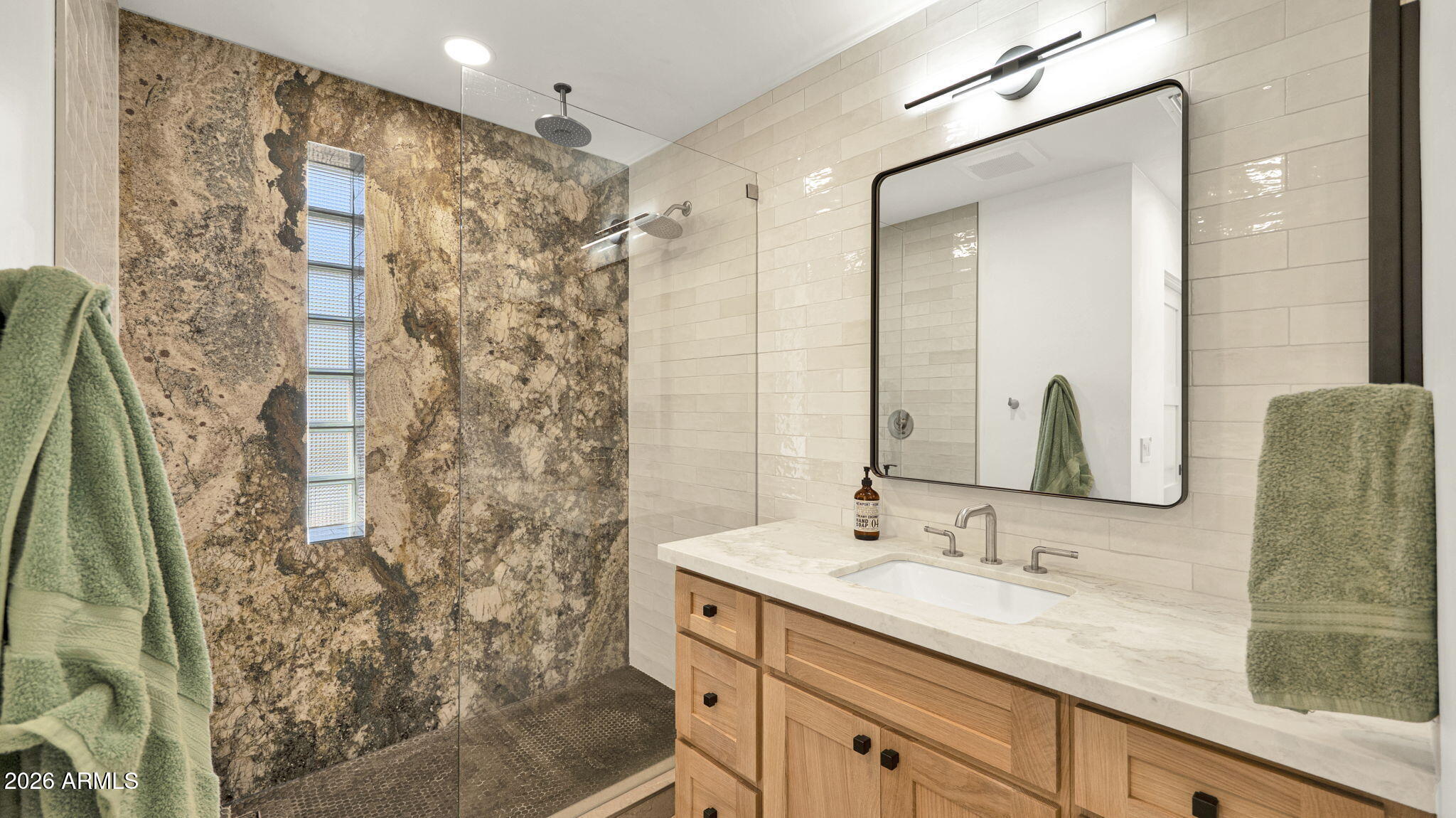 8967 E LAZYWOOD Place