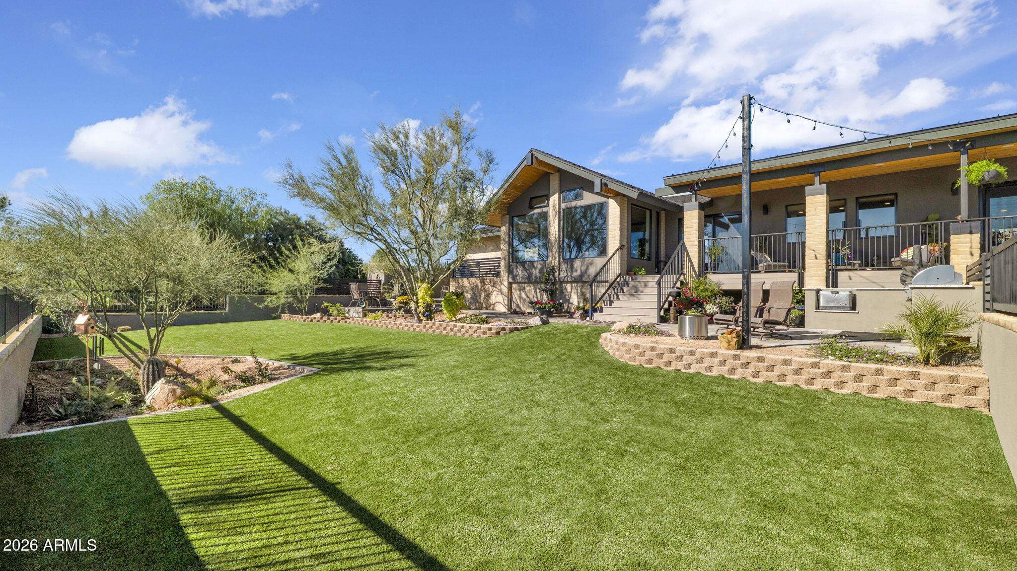 8967 E LAZYWOOD Place