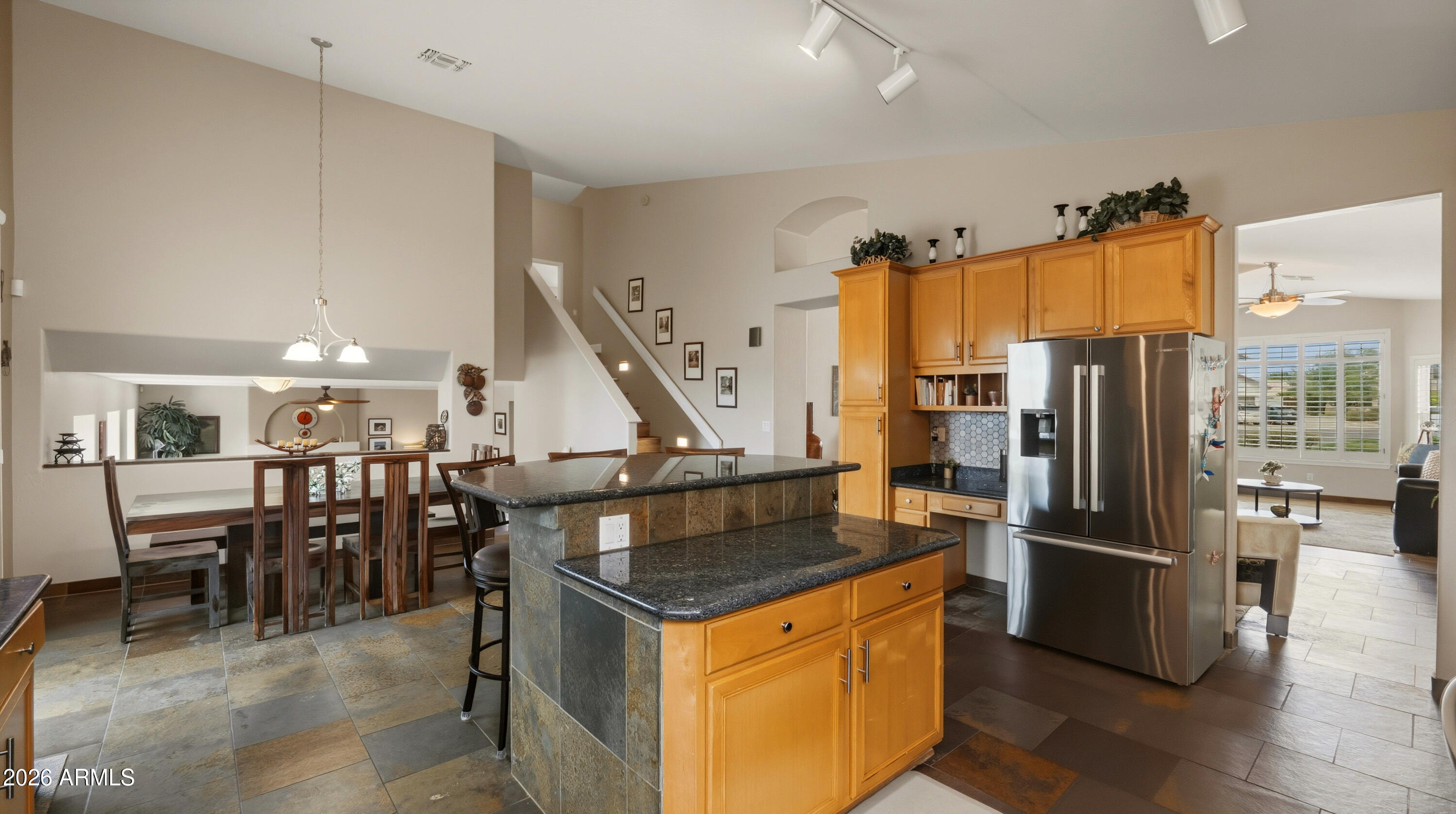 4319 E MORNING VISTA Lane