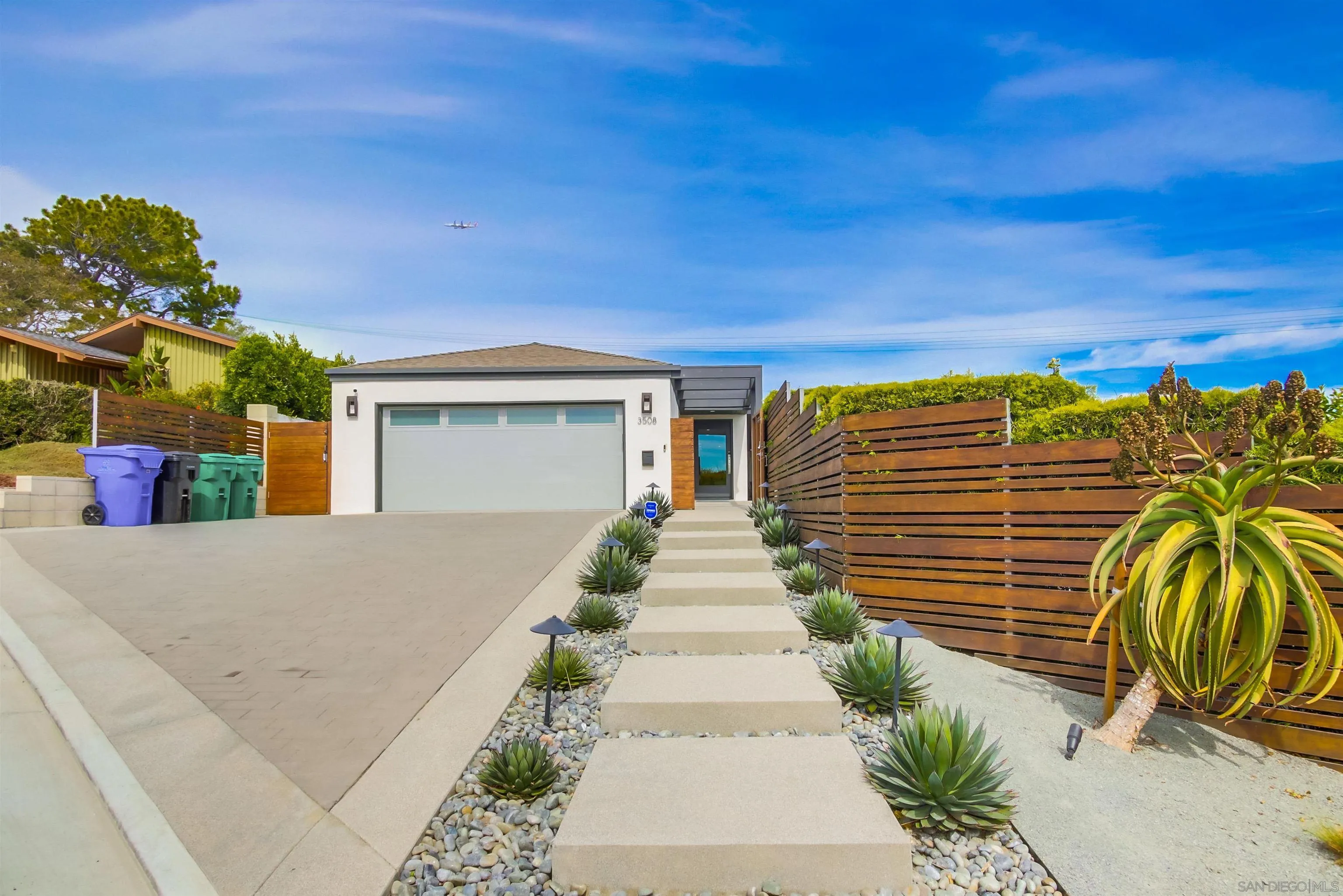 3508 Lowell Way