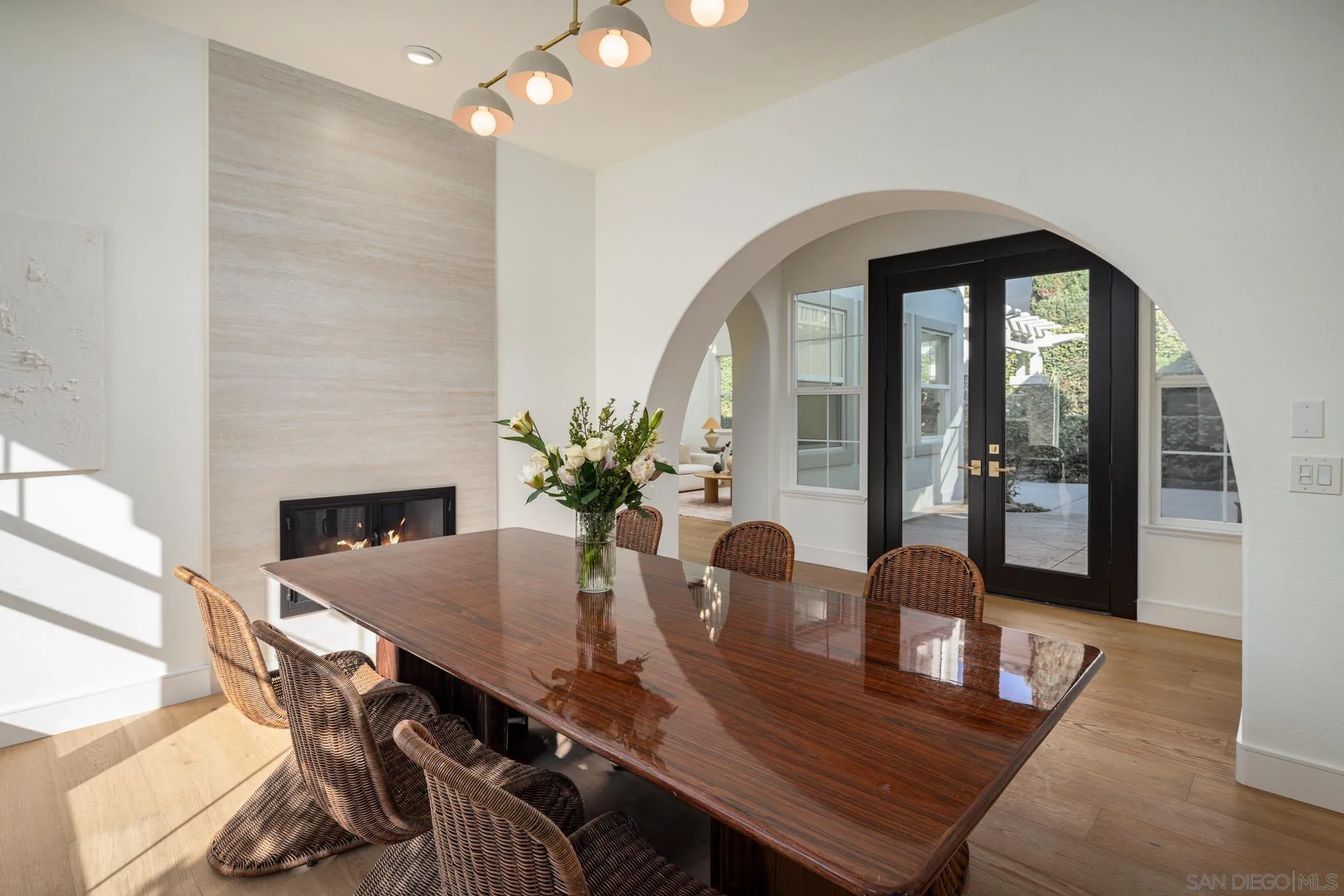 1375 Ravean Ct