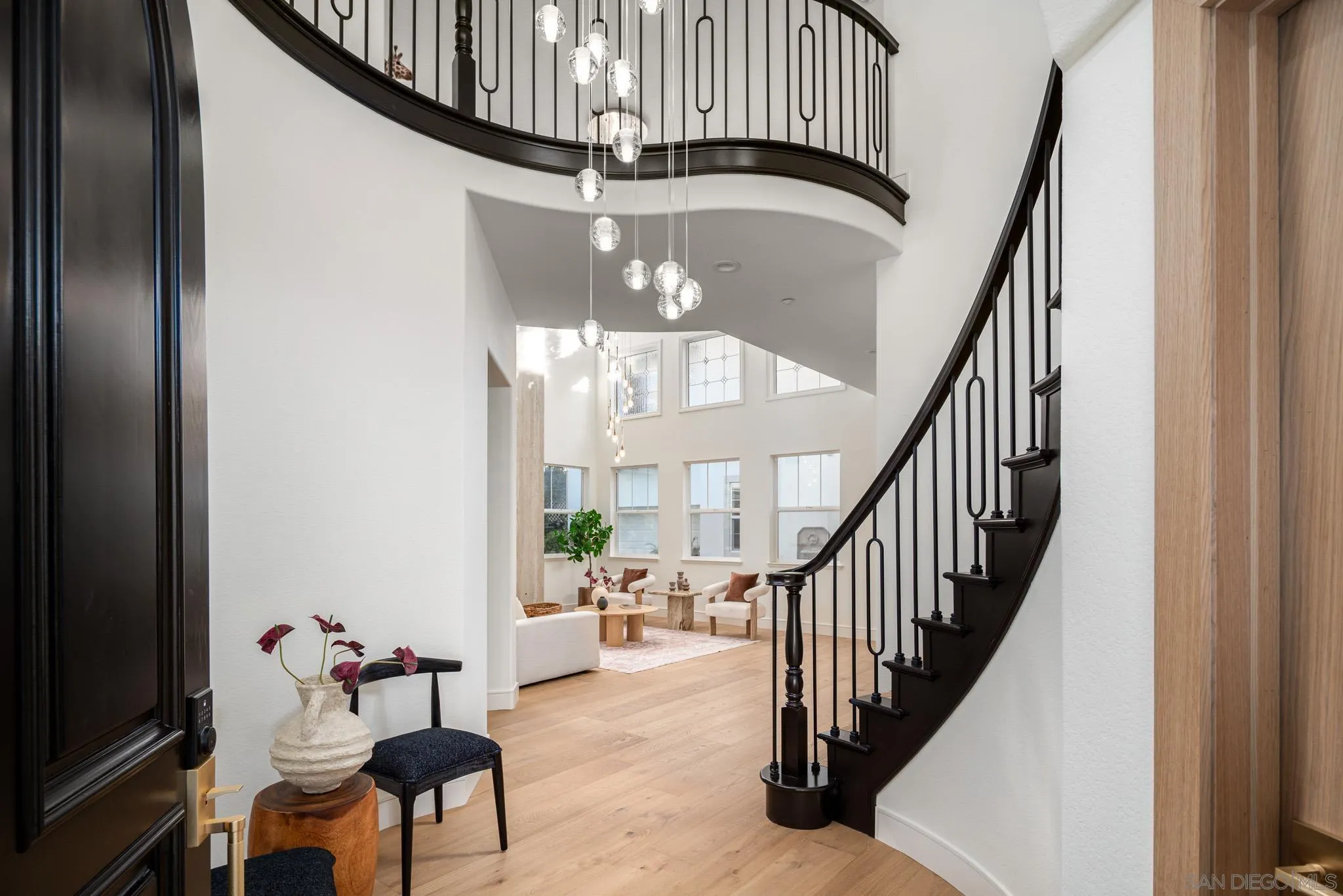 1375 Ravean Ct