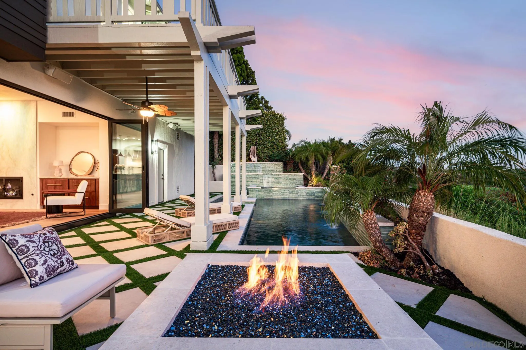 1375 Ravean Ct