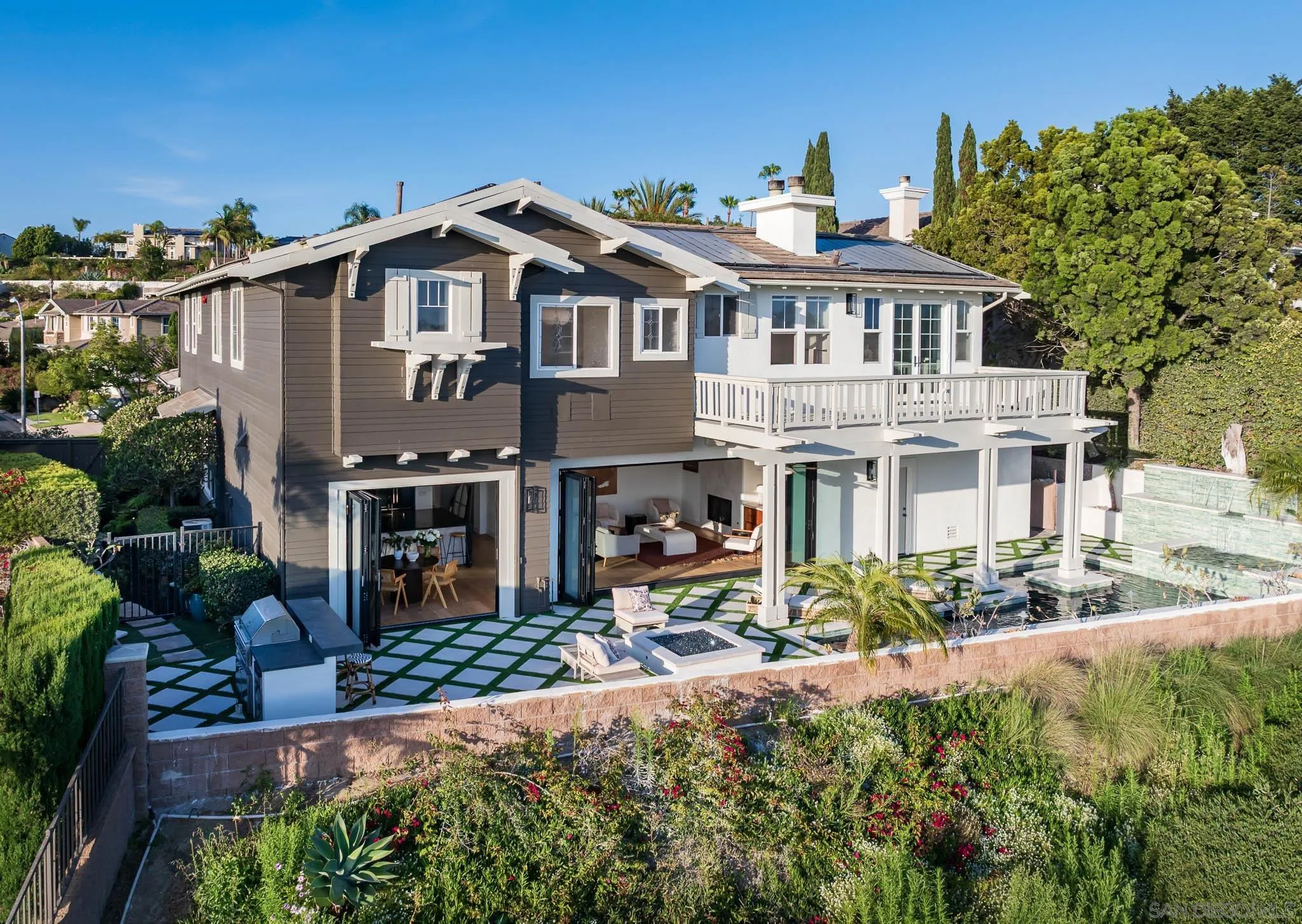 1375 Ravean Ct