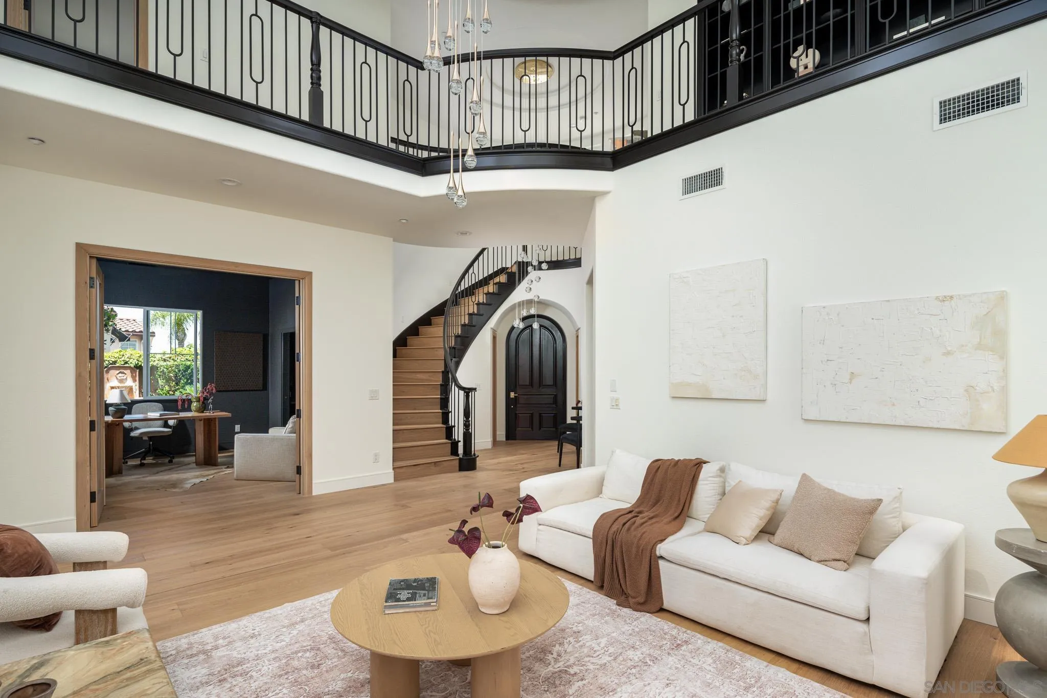 1375 Ravean Ct