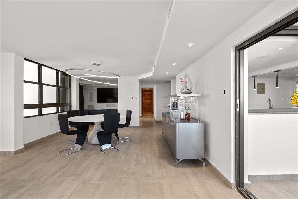 2 WASHINGTON ST #701