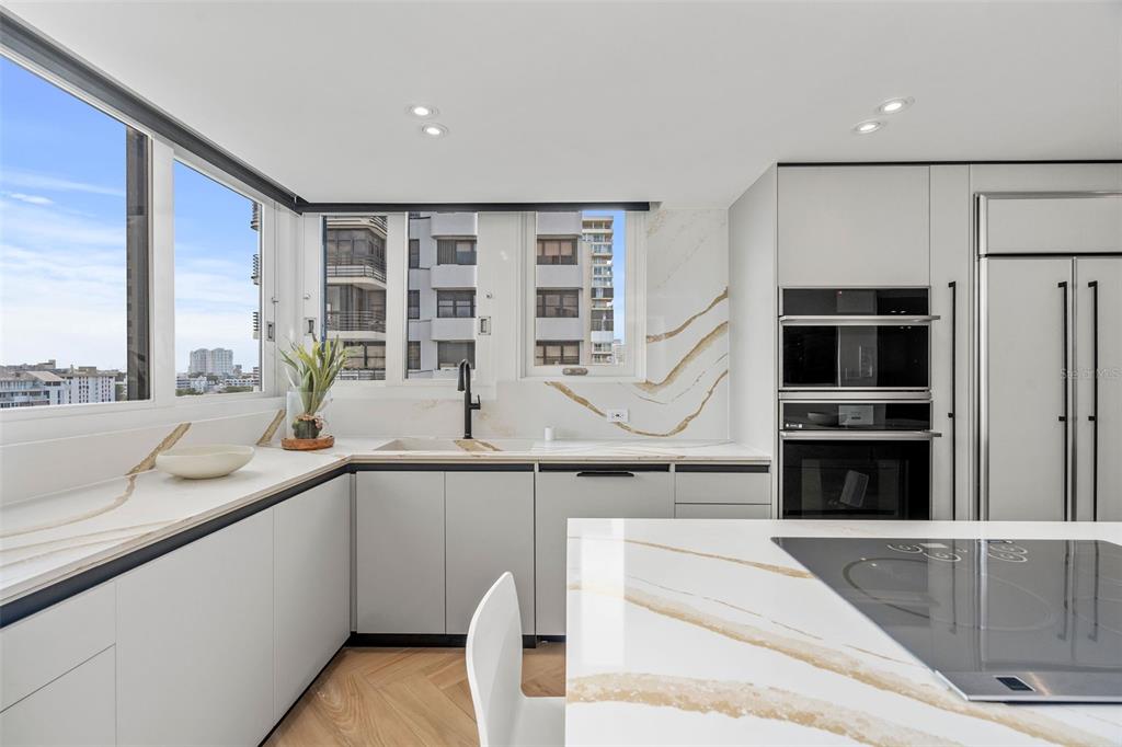 1485 ASHFORD AVE #8A