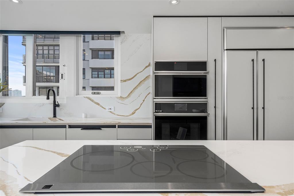 1485 ASHFORD AVE #8A