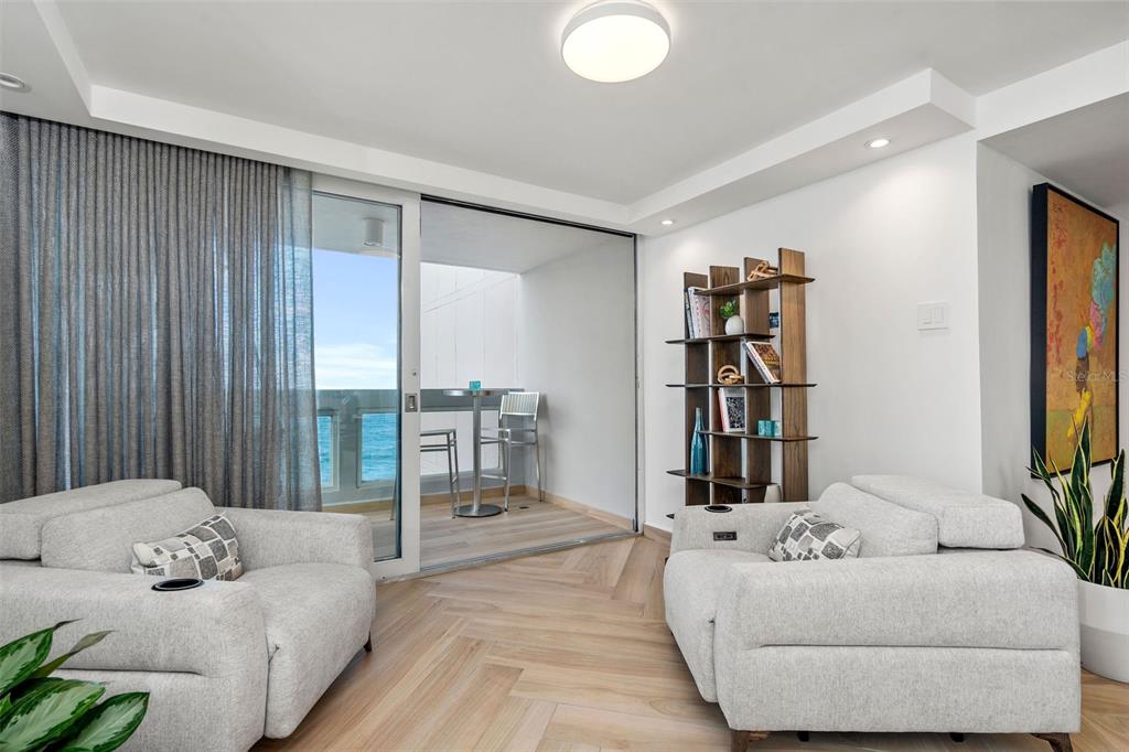 1485 ASHFORD AVE #8A