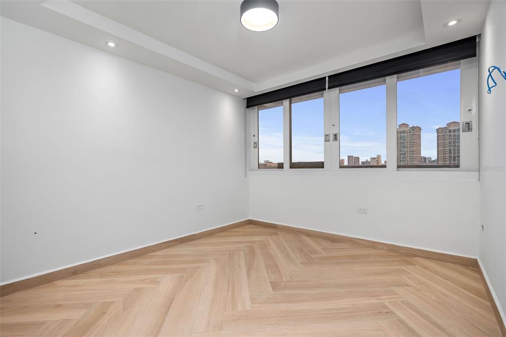 1485 ASHFORD AVE #8A